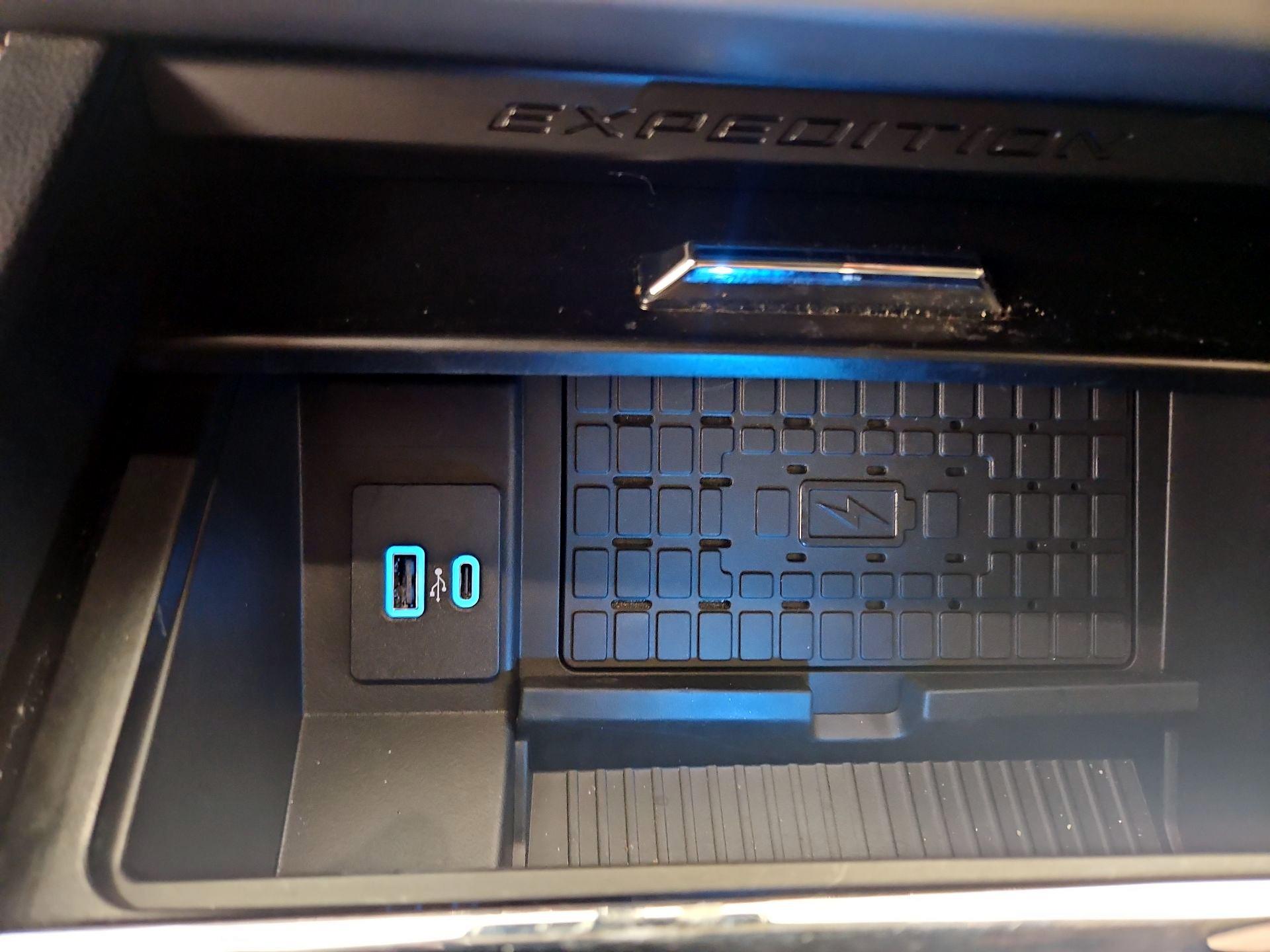 Thumbnail: 2024 Ford Expedition - 19