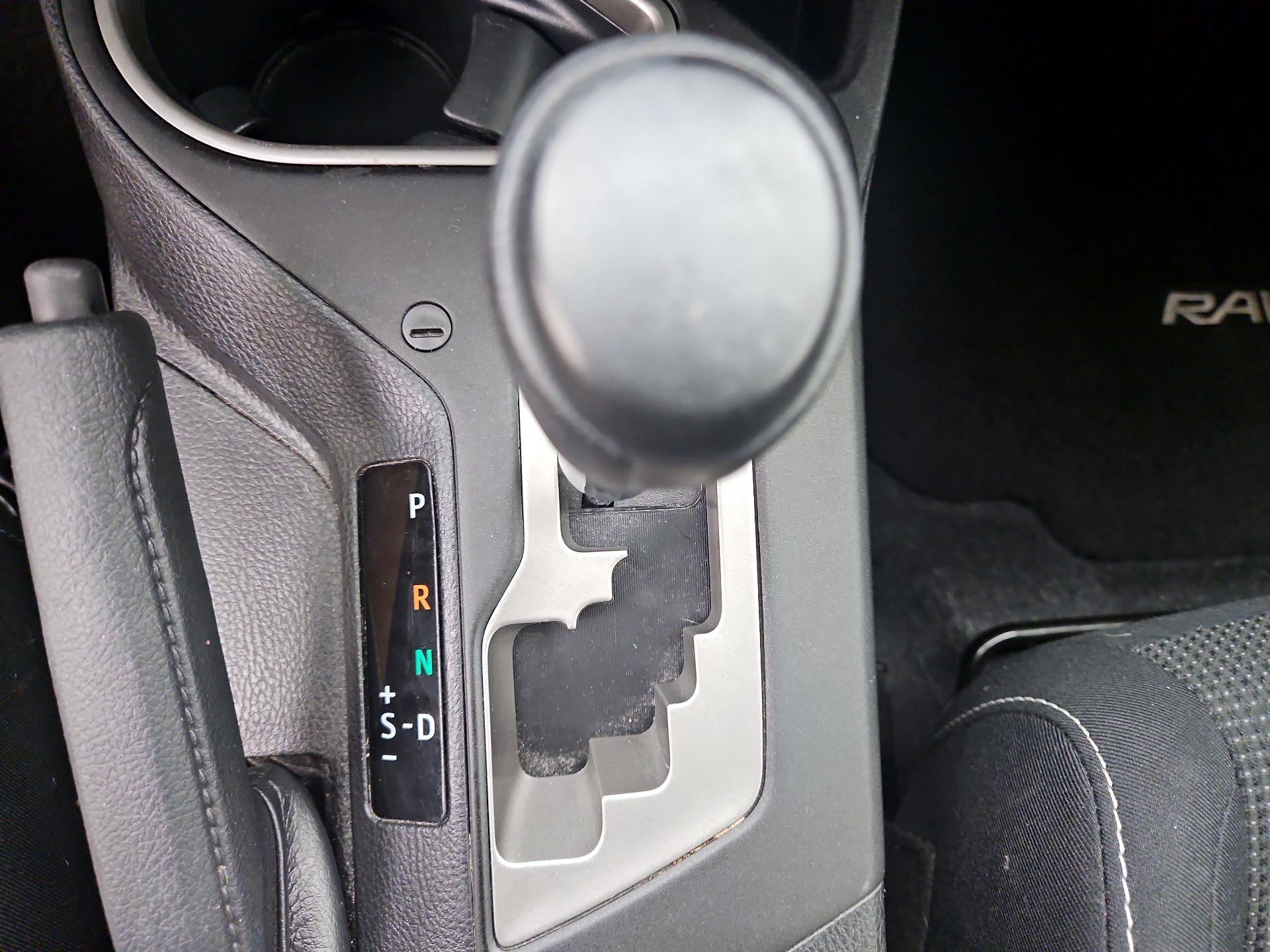 Thumbnail: 2017 Toyota RAV4 - 18