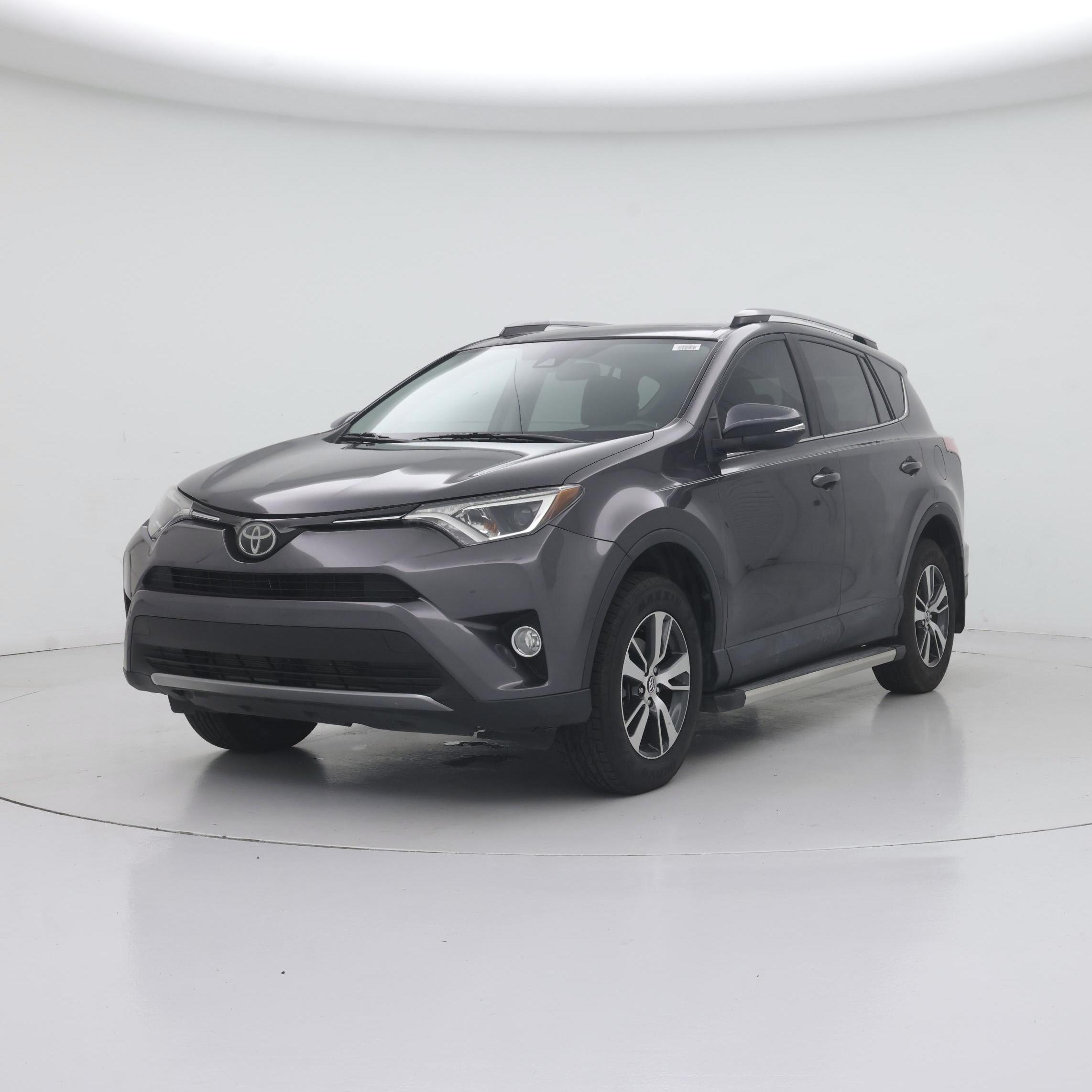 Thumbnail: 2017 Toyota RAV4 - 4