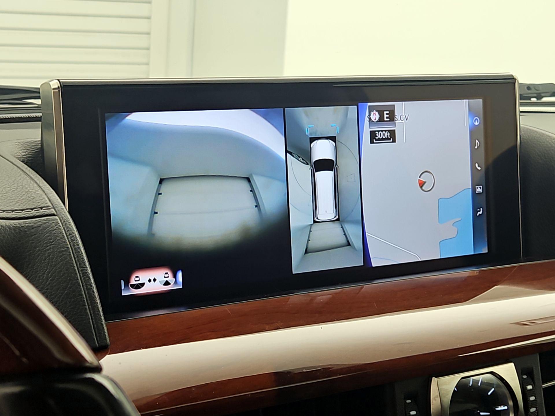 Thumbnail: 2017 Lexus LX - 15