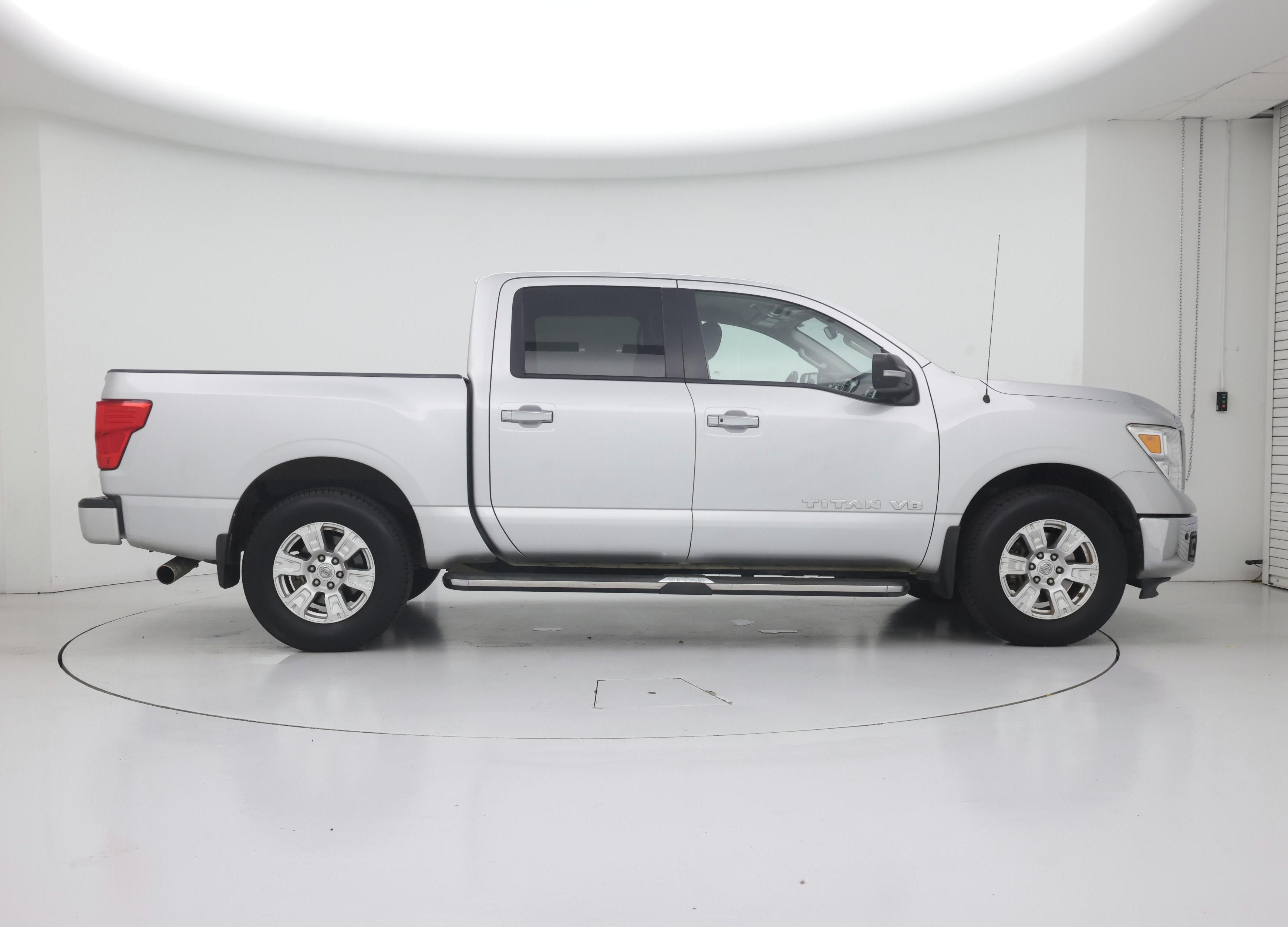 Thumbnail: 2018 Nissan Titan - 7