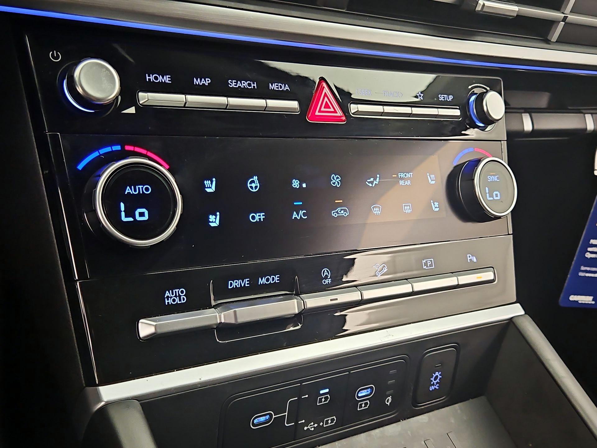 Thumbnail: 2024 Hyundai Santa Fe - 17