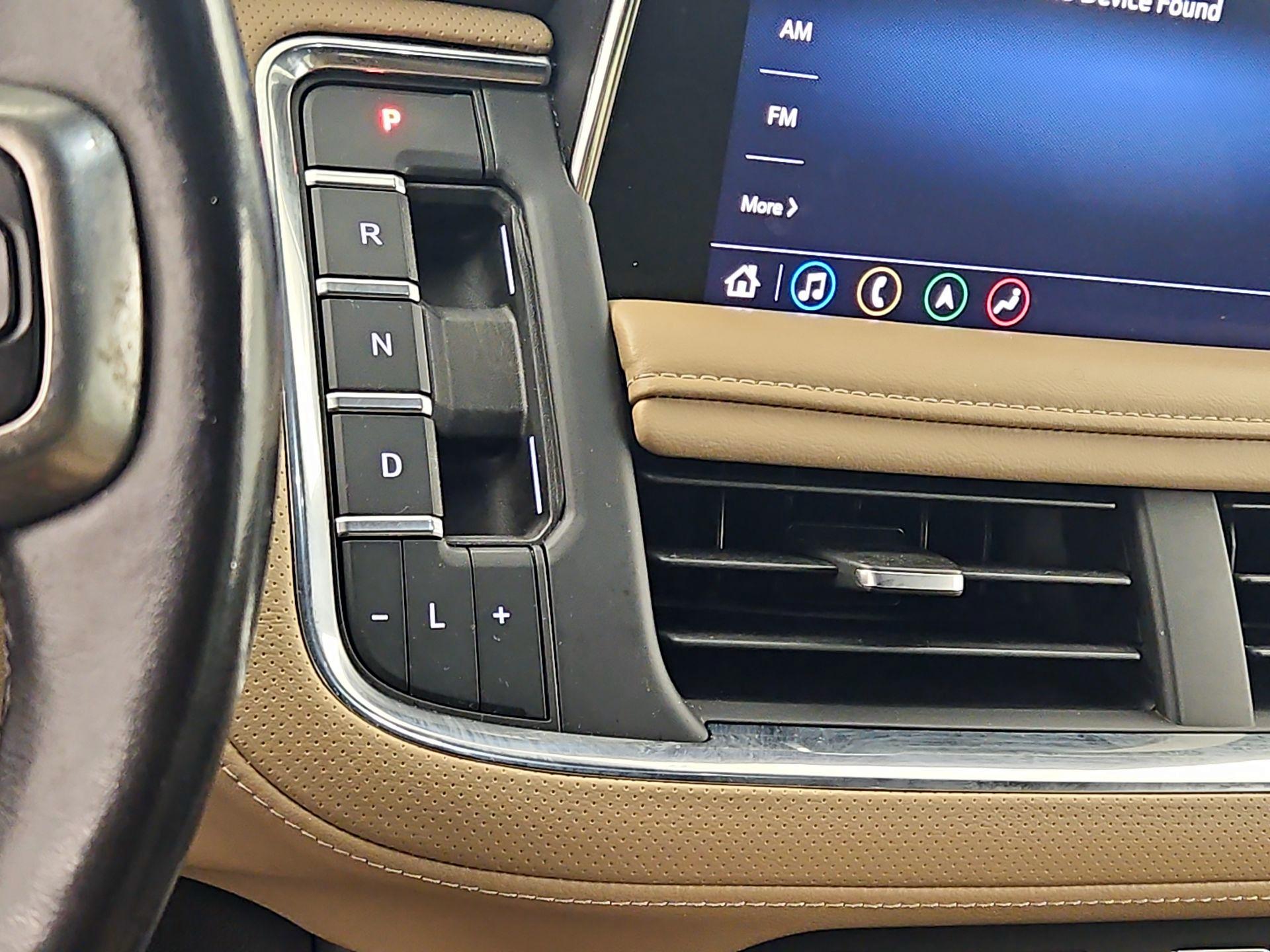 Thumbnail: 2021 Chevrolet Tahoe - 17