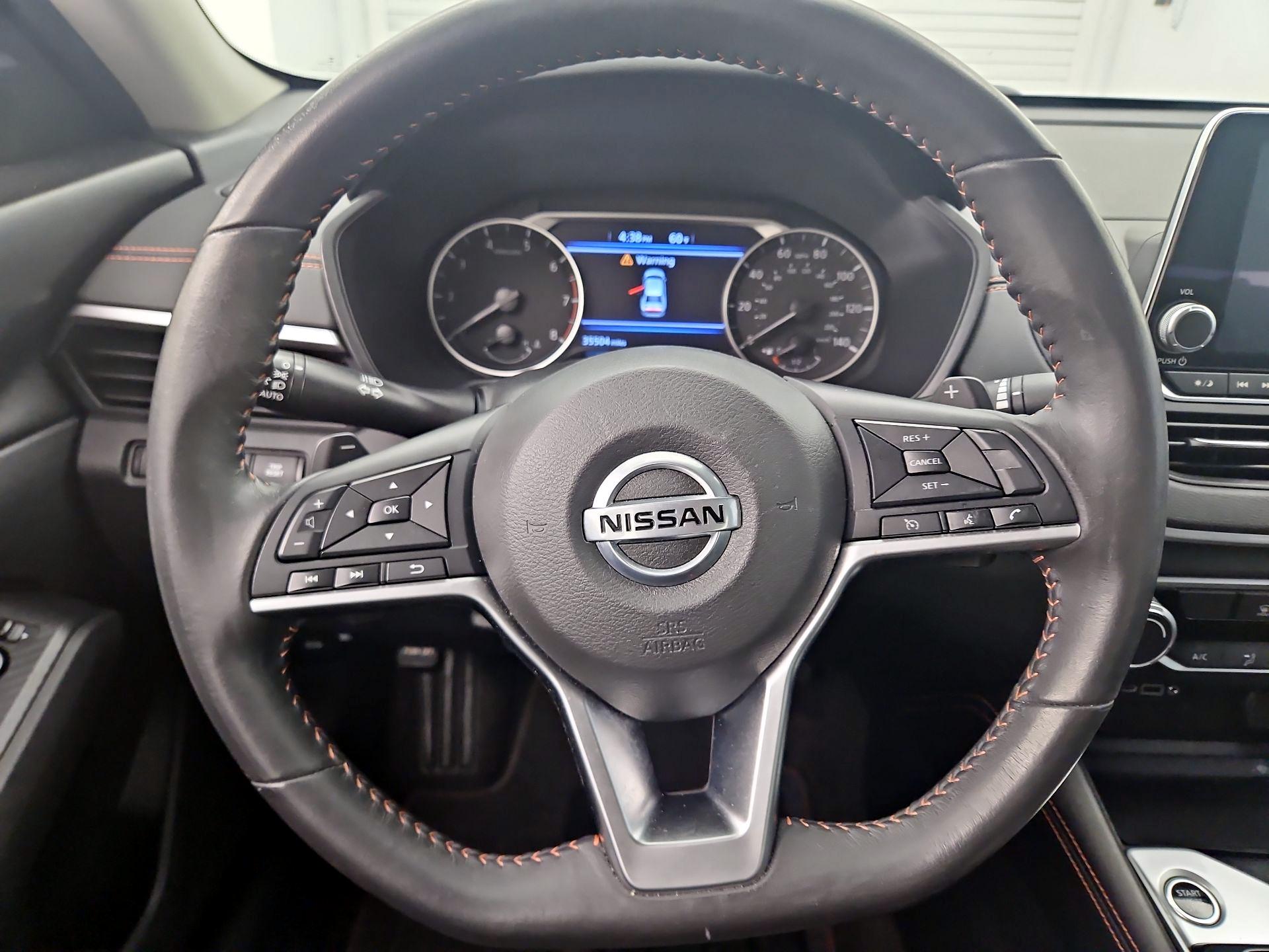 Thumbnail: 2022 Nissan Altima - 10