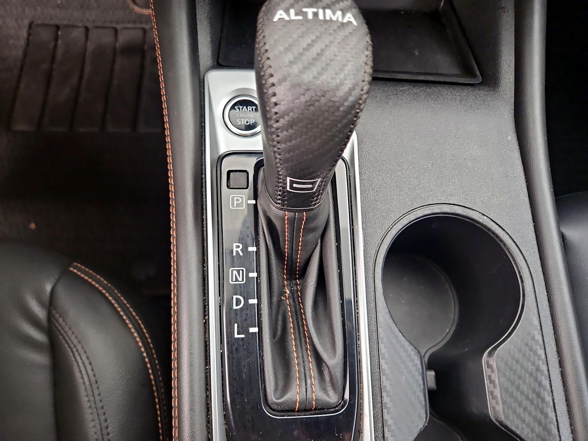 Thumbnail: 2022 Nissan Altima - 17