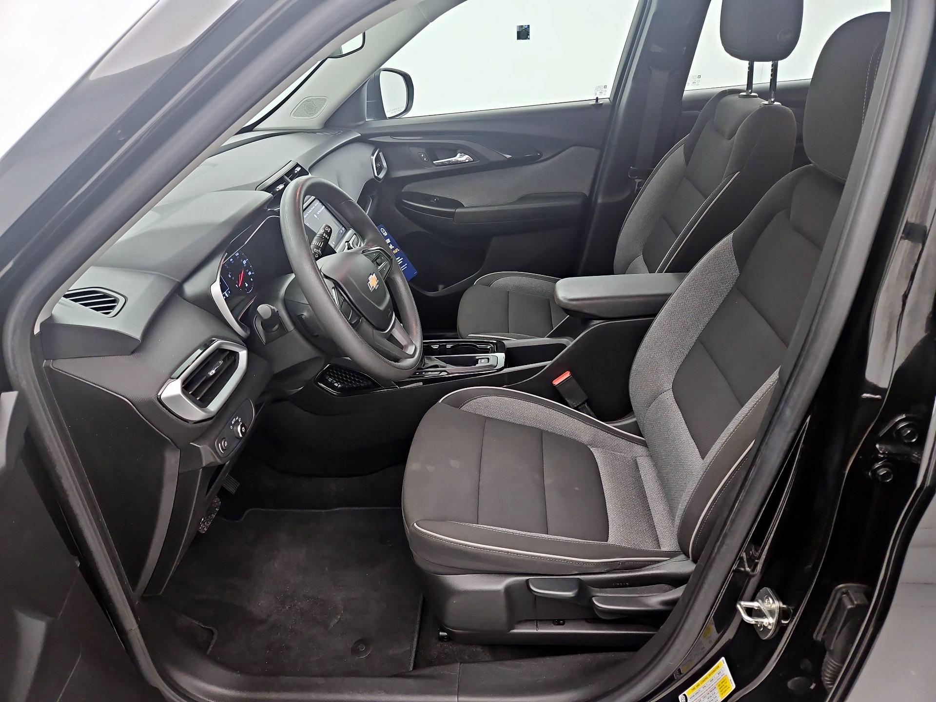 Thumbnail: 2023 Chevrolet TrailBlazer - 11