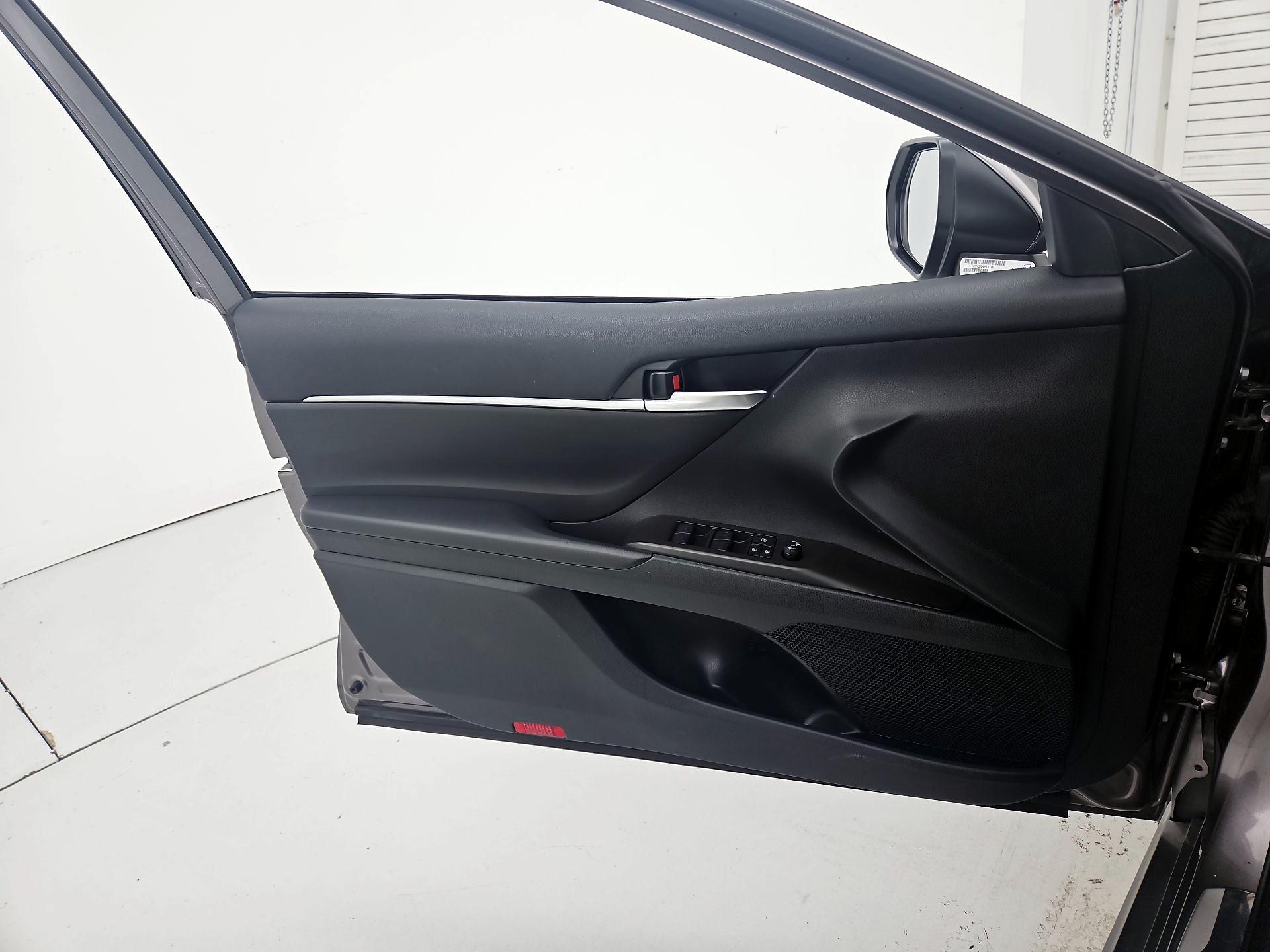 Thumbnail: 2023 Toyota Camry - 12