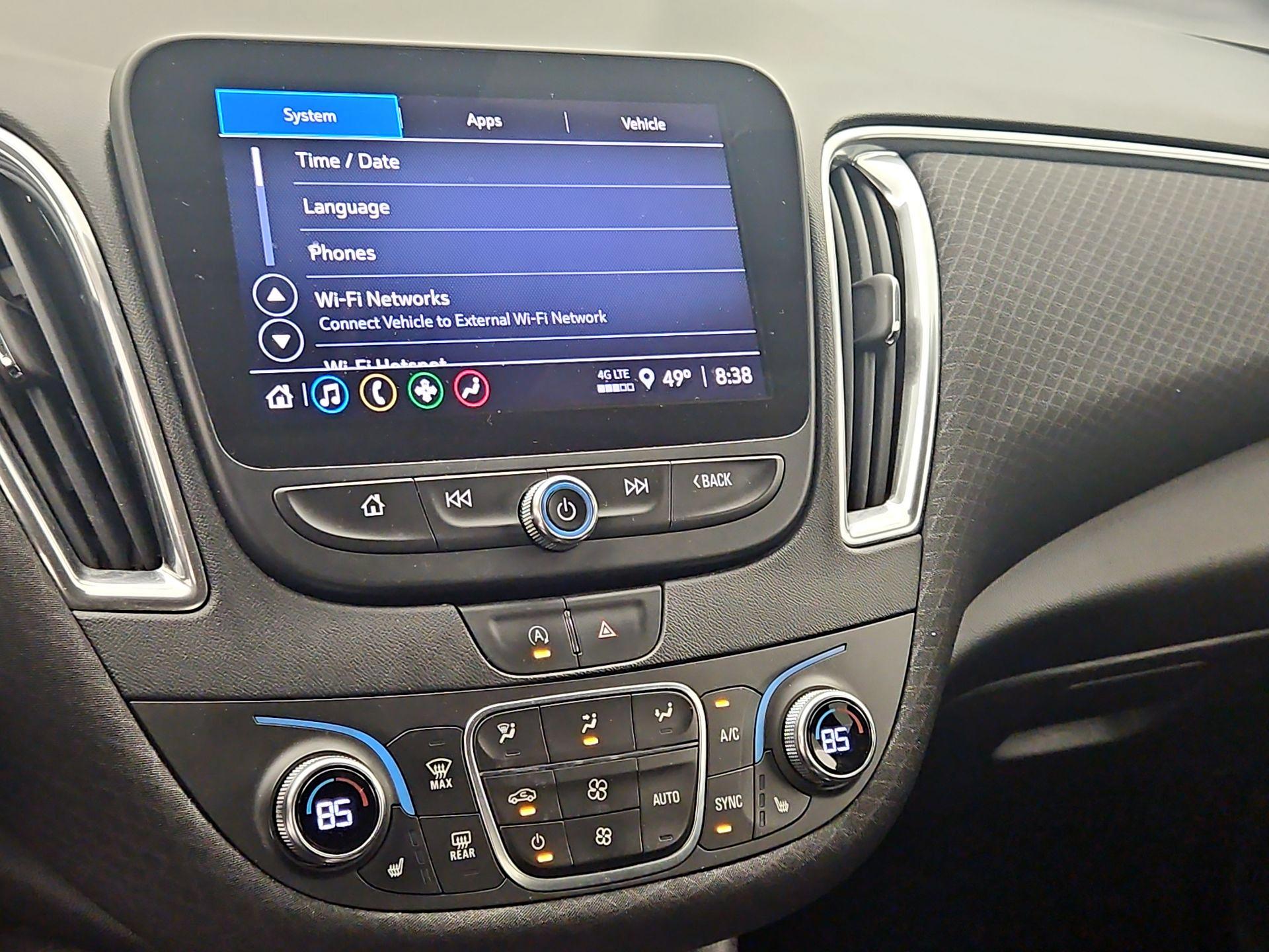 Thumbnail: 2021 Chevrolet Malibu - 15