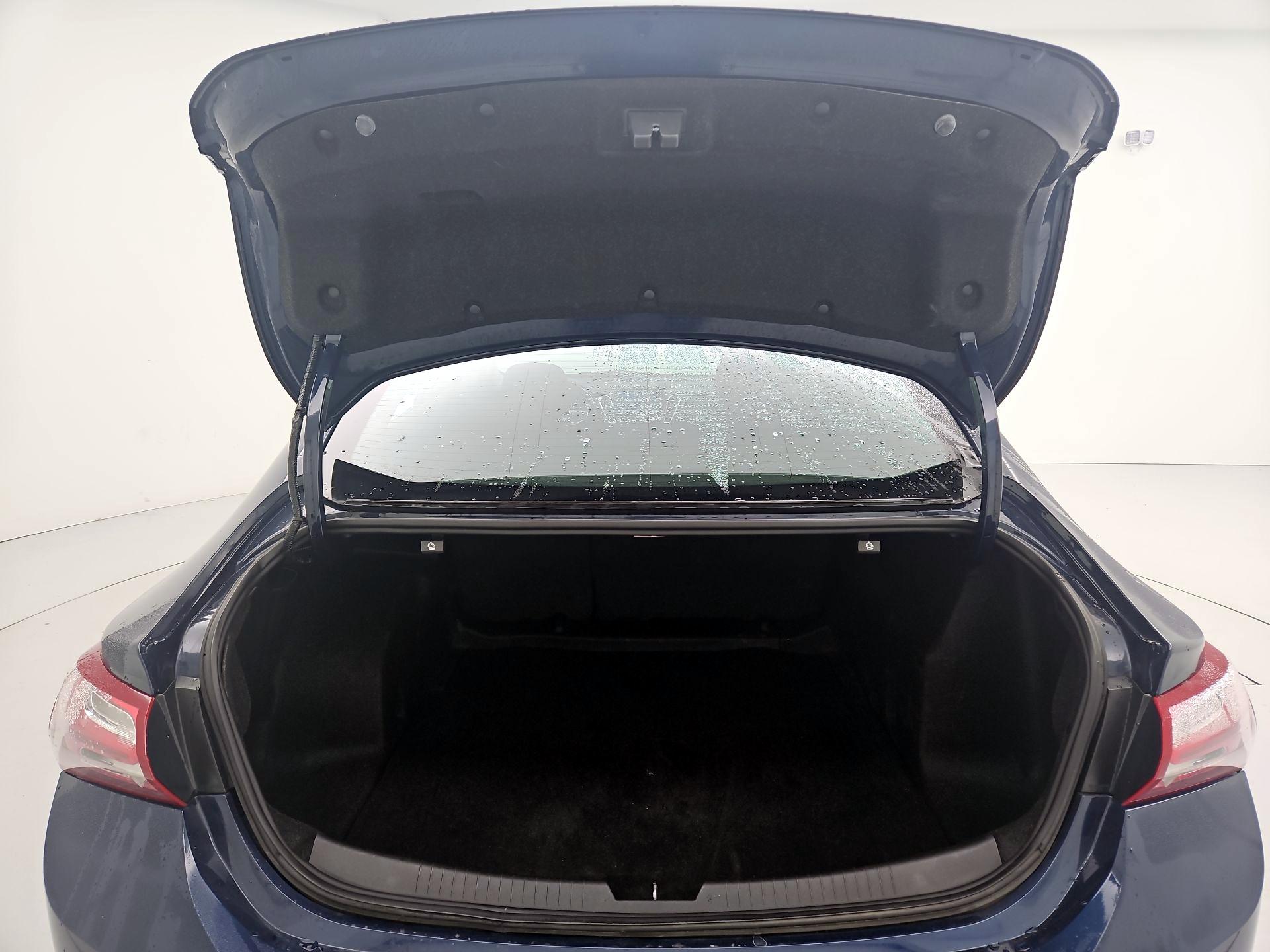 Thumbnail: 2021 Chevrolet Malibu - 20