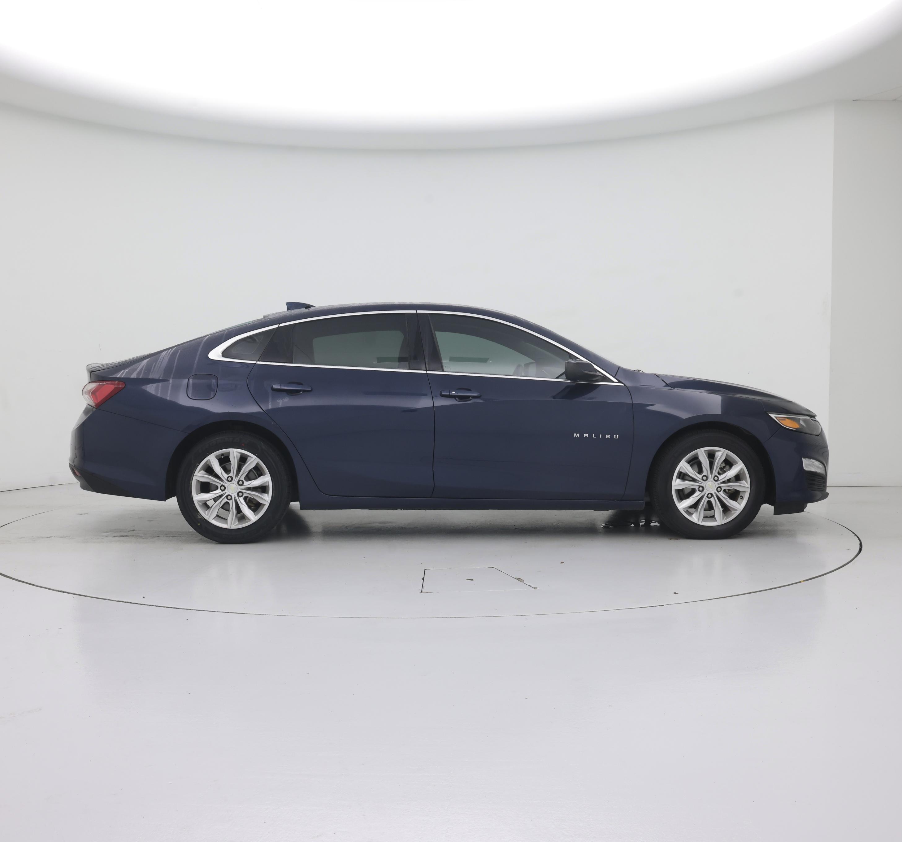 Thumbnail: 2021 Chevrolet Malibu - 7