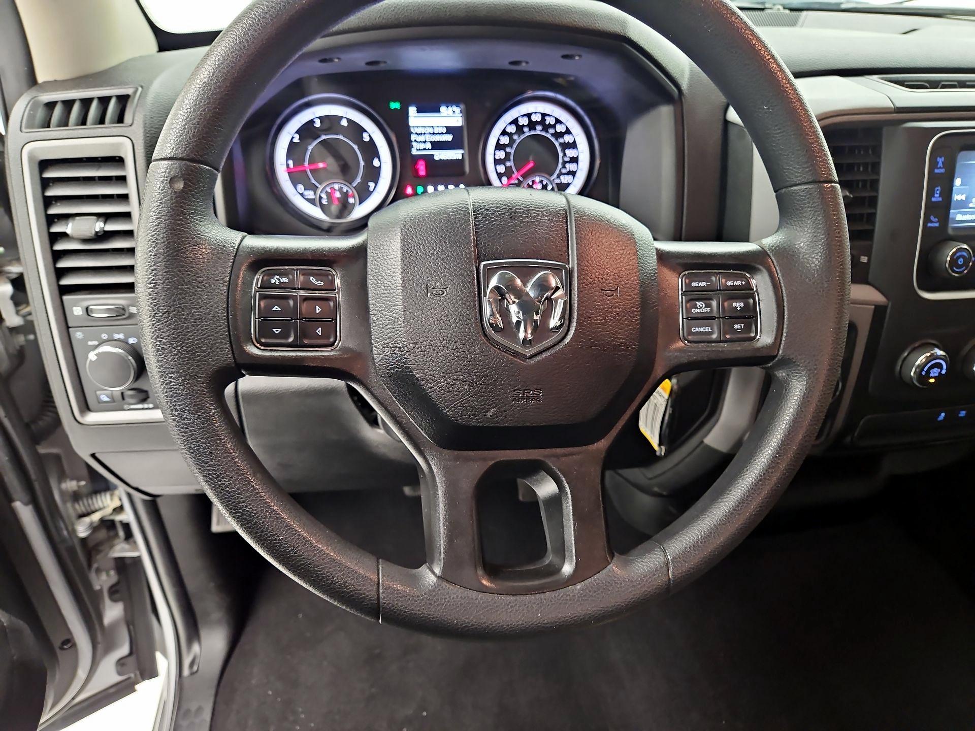 Thumbnail: 2022 RAM 1500 Classic - 10