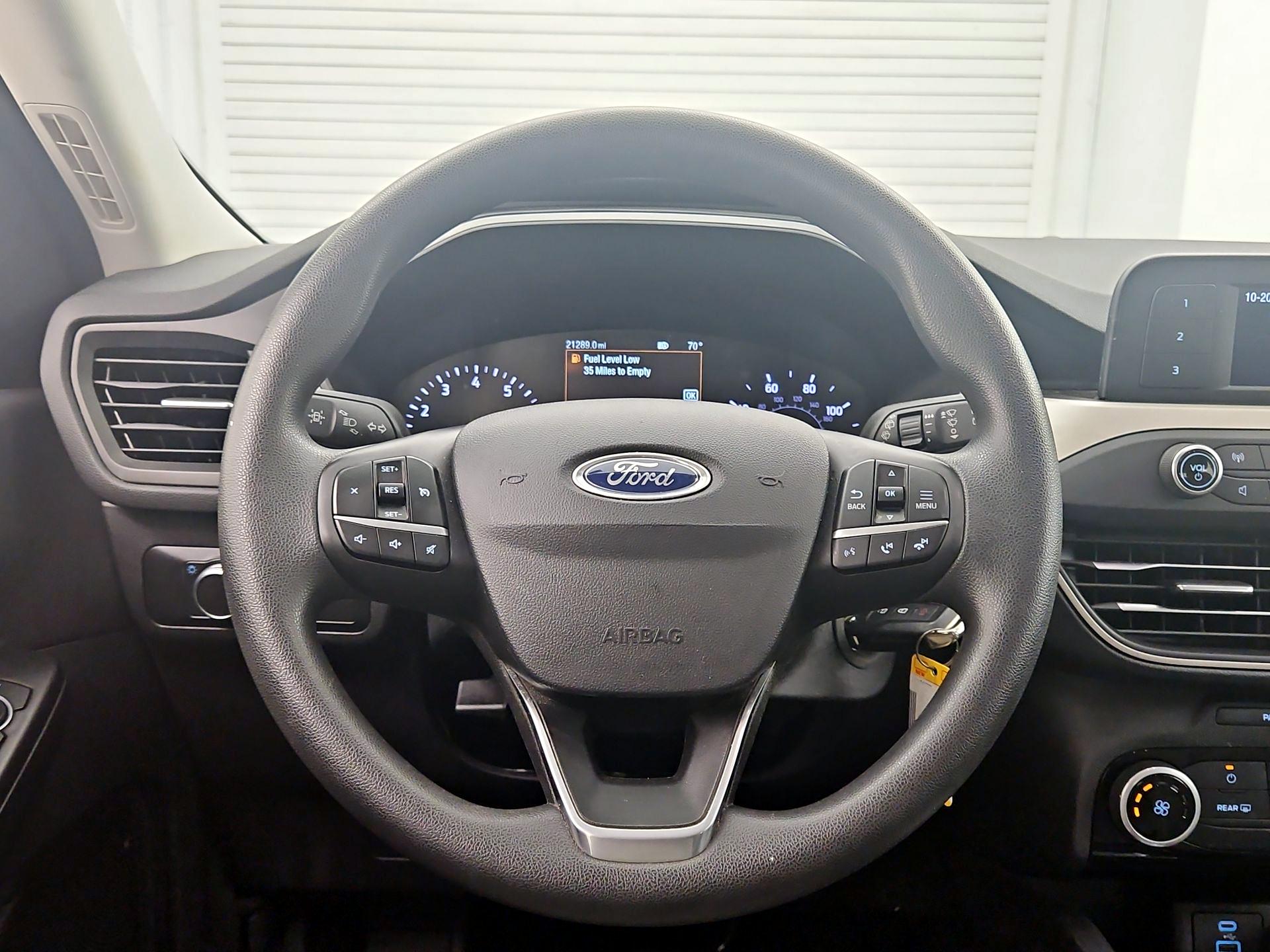 Thumbnail: 2021 Ford Escape - 10