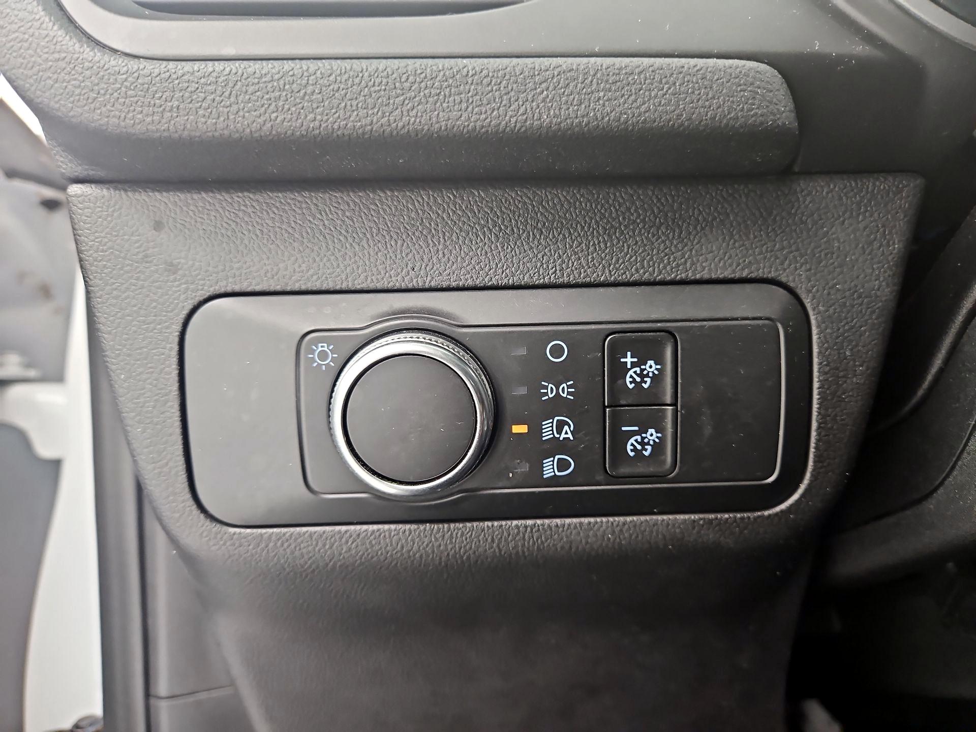 Thumbnail: 2021 Ford Escape - 13