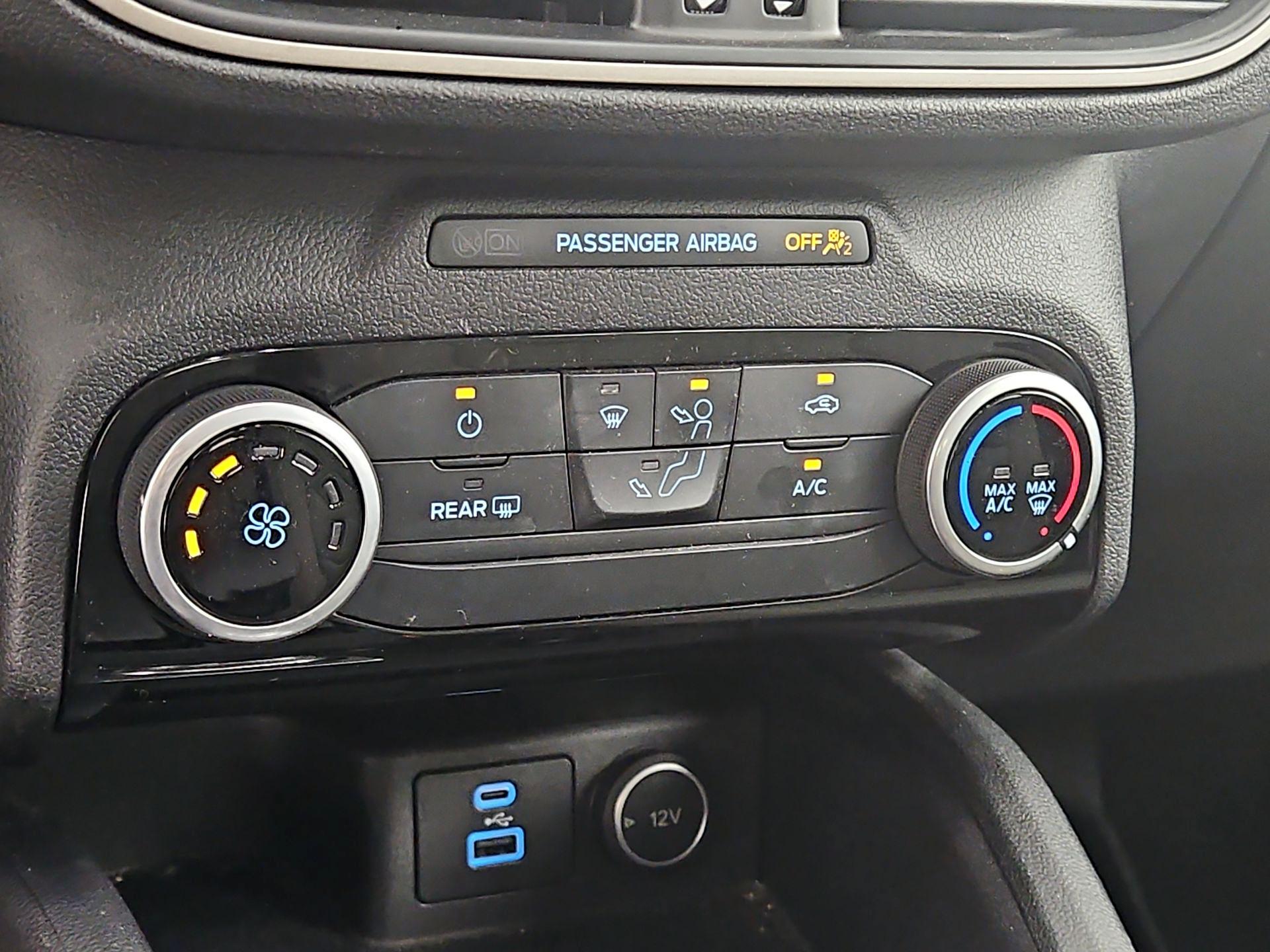 Thumbnail: 2021 Ford Escape - 16