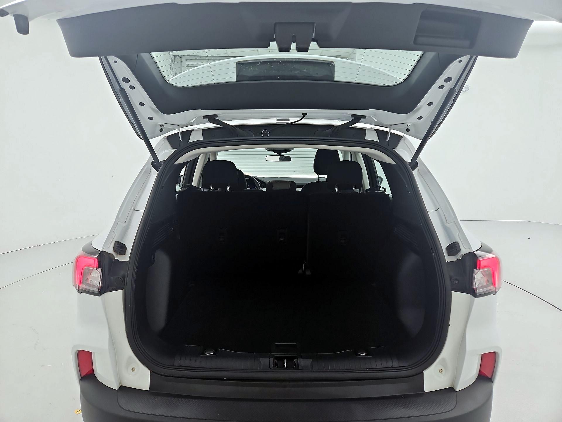 Thumbnail: 2021 Ford Escape - 20