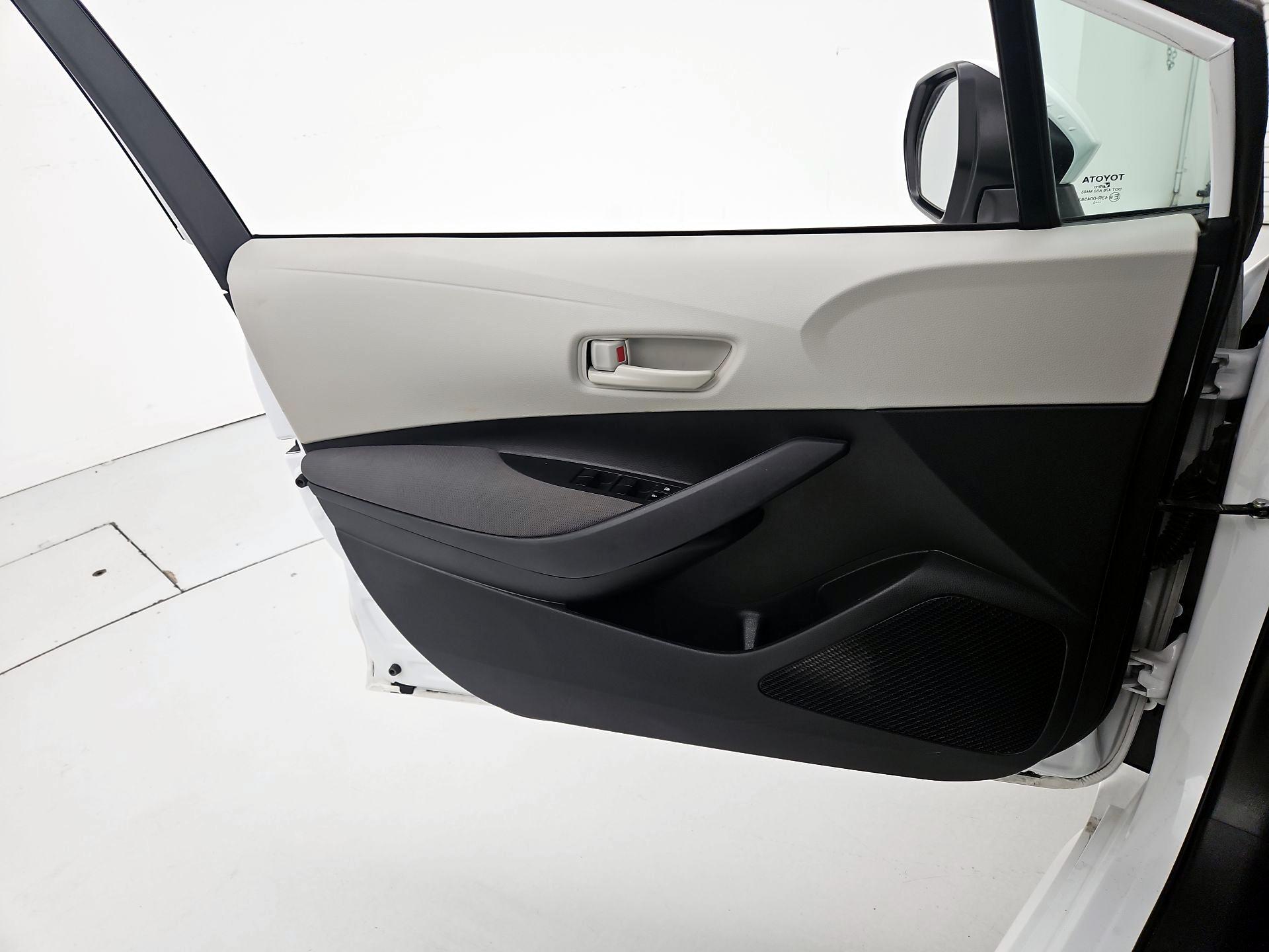 Thumbnail: 2023 Toyota Corolla - 12