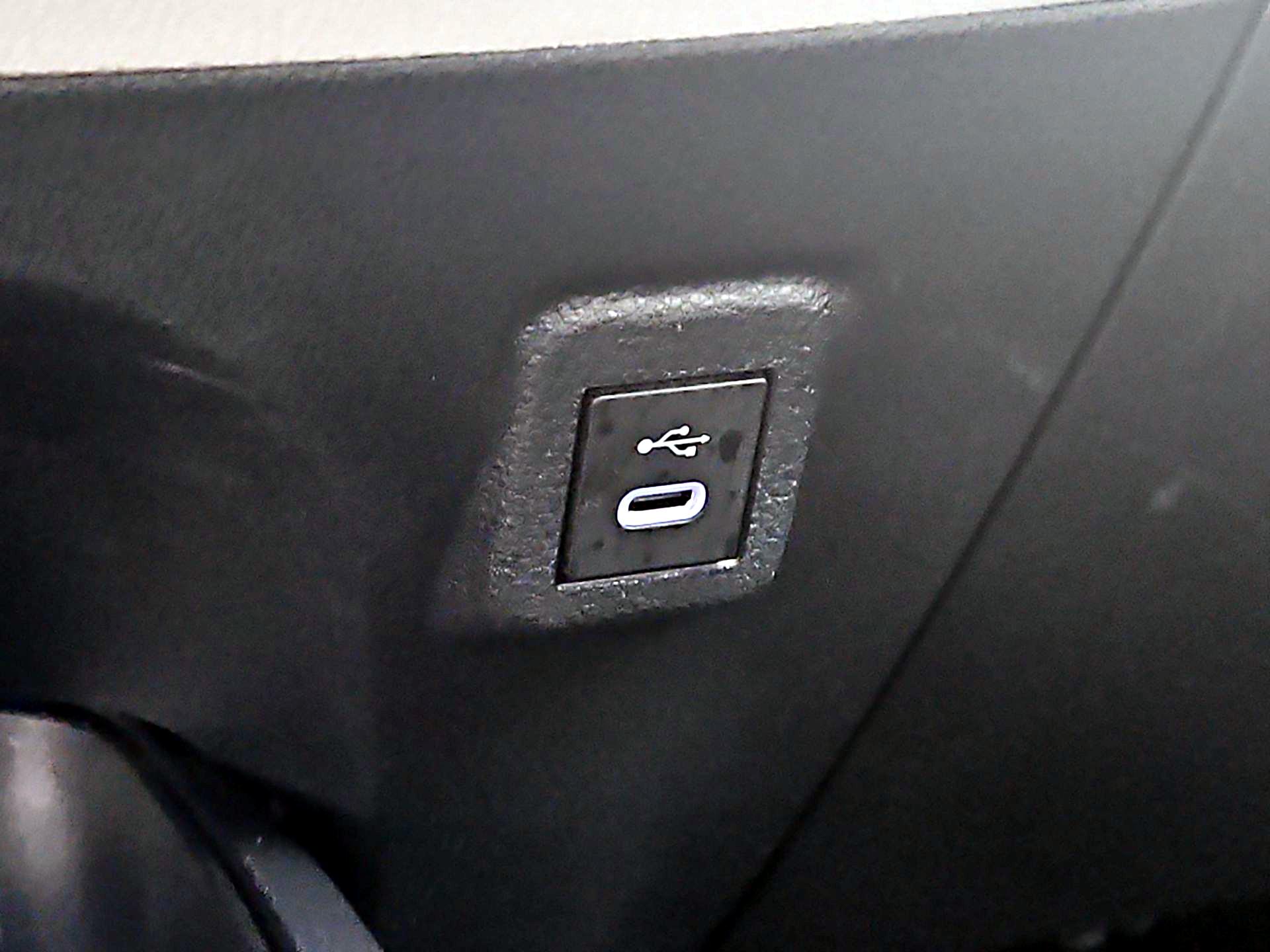 Thumbnail: 2023 Toyota Corolla - 18