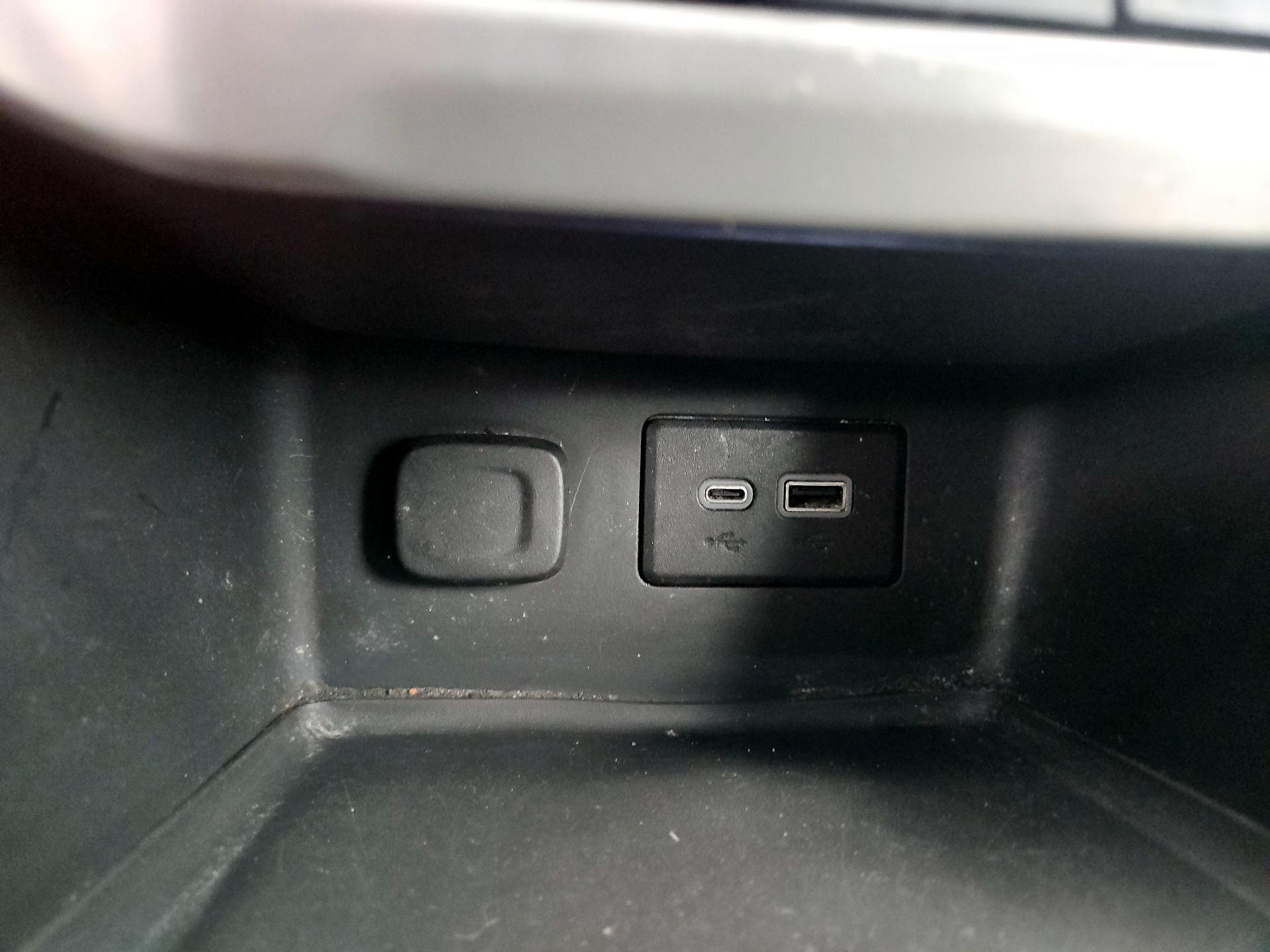 Thumbnail: 2023 GMC Acadia - 19