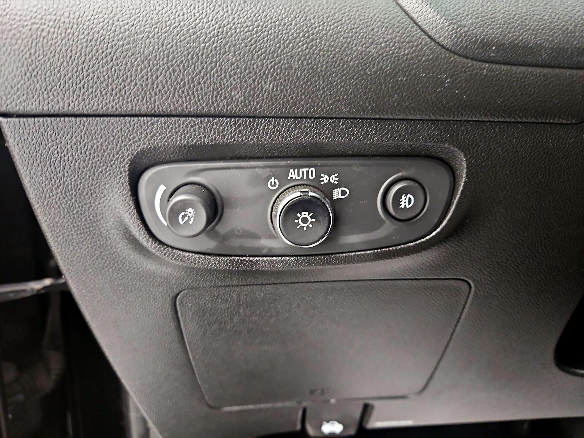 Thumbnail: 2021 Buick Encore GX - 13