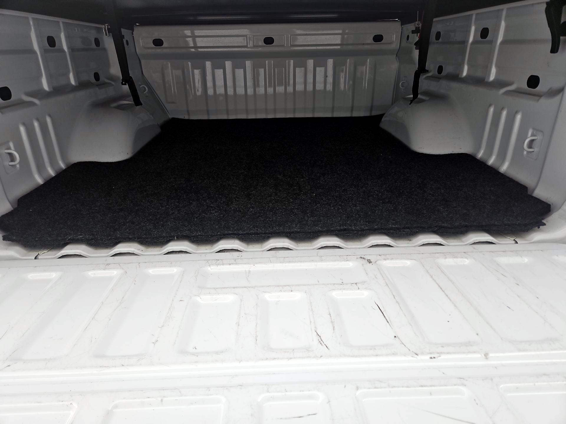 Thumbnail: 2022 Chevrolet Colorado - 20