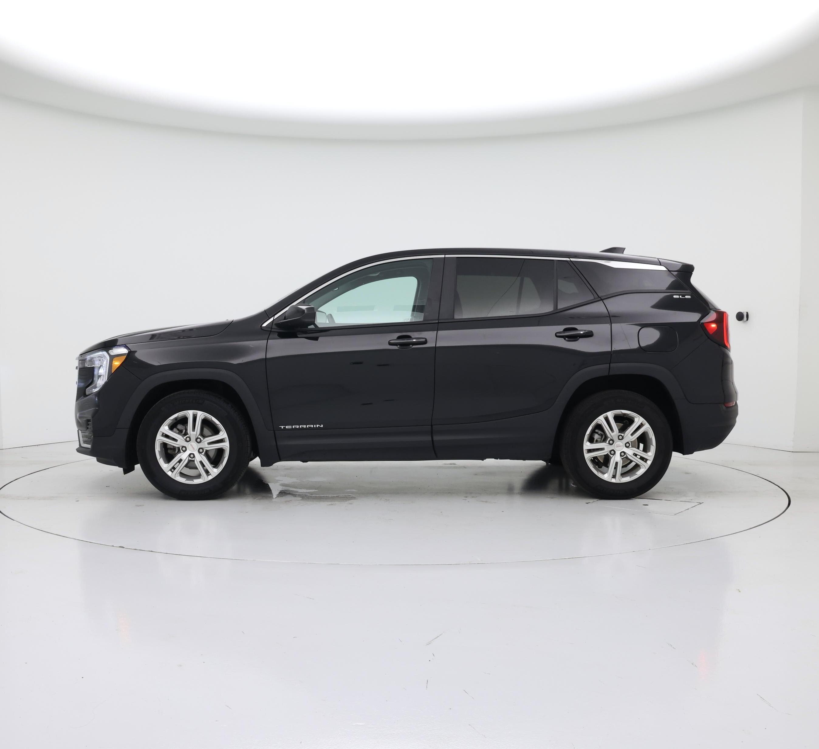 Thumbnail: 2024 GMC Terrain - 3