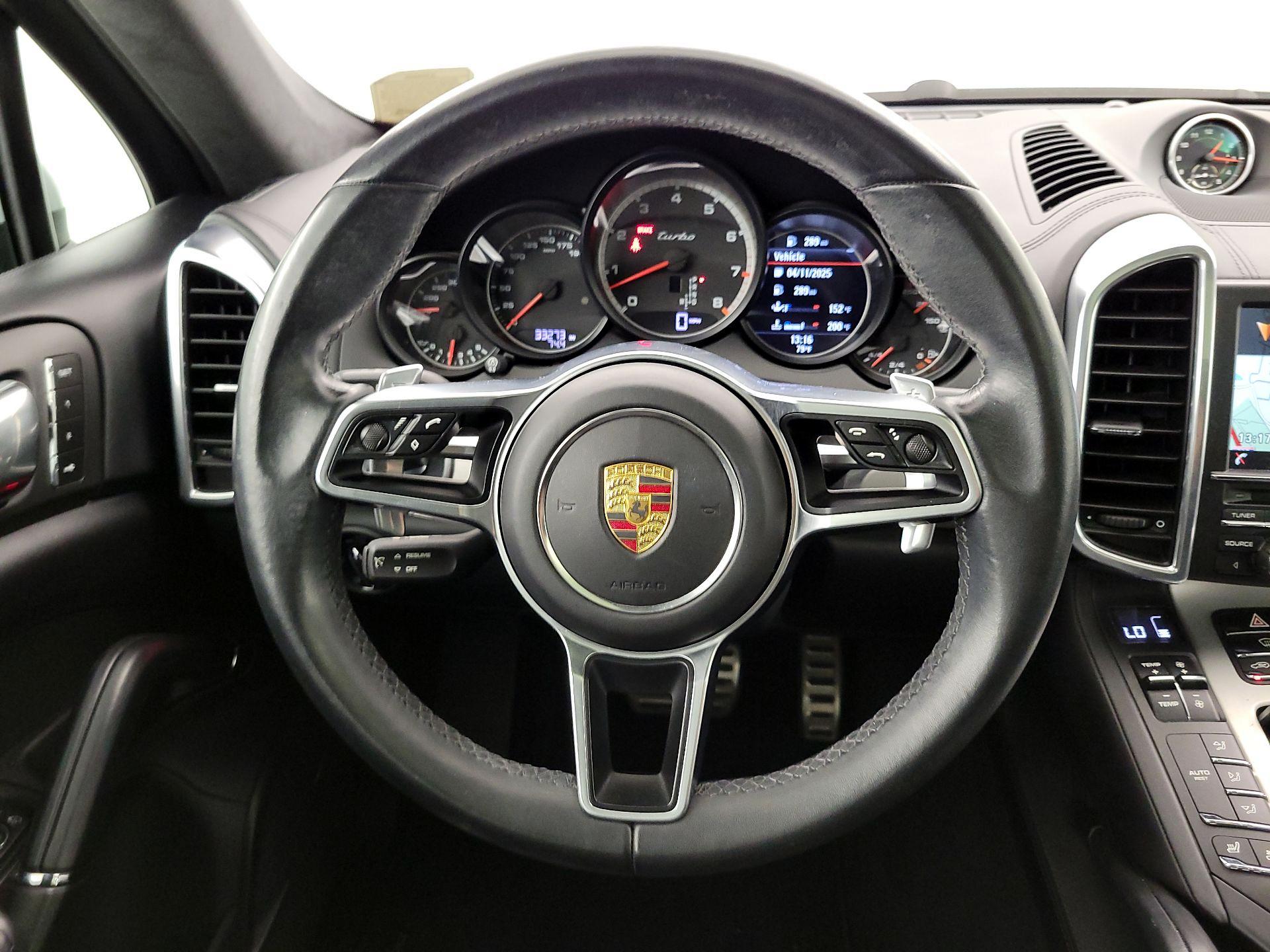 Thumbnail: 2015 Porsche Cayenne - 10