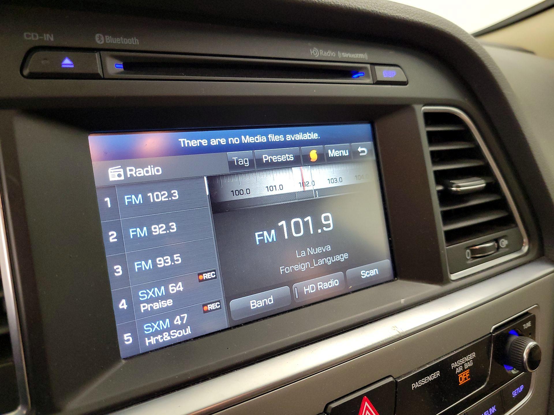 Thumbnail: 2016 Hyundai Sonata - 15