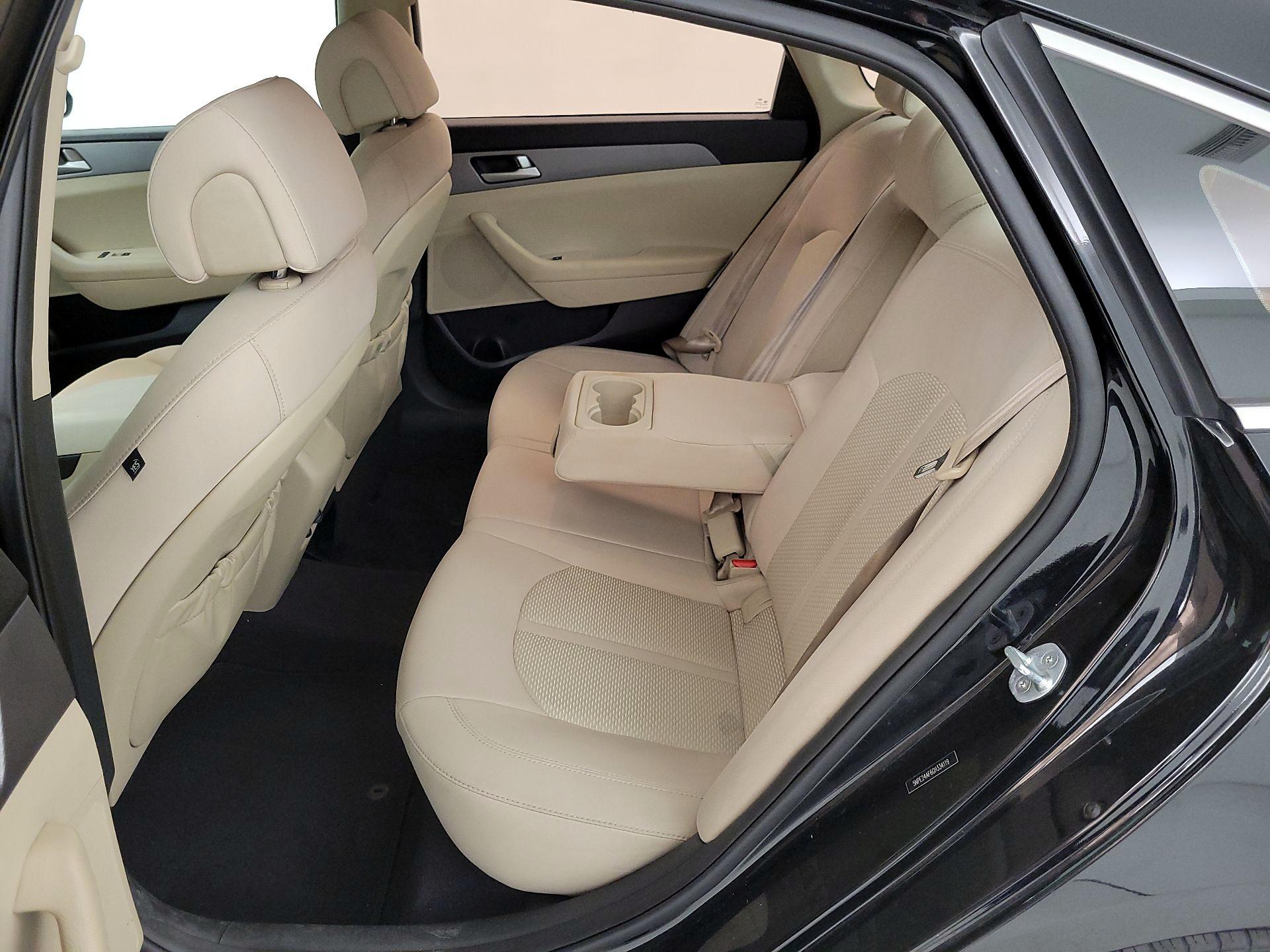 Thumbnail: 2016 Hyundai Sonata - 19