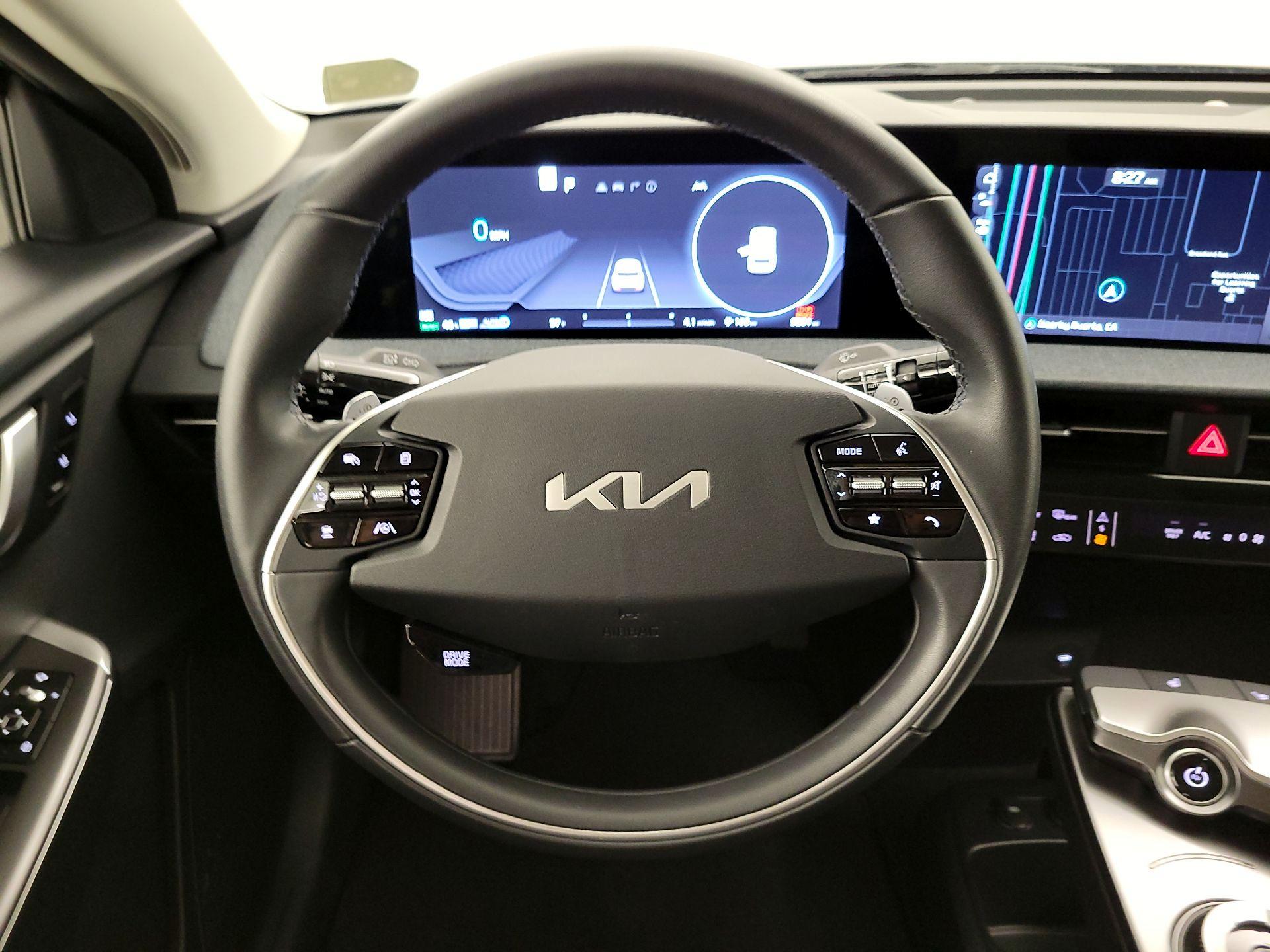 Thumbnail: 2023 Kia EV6 - 10