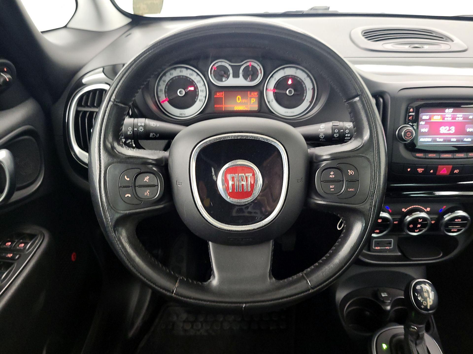Thumbnail: 2015 Fiat 500L - 10
