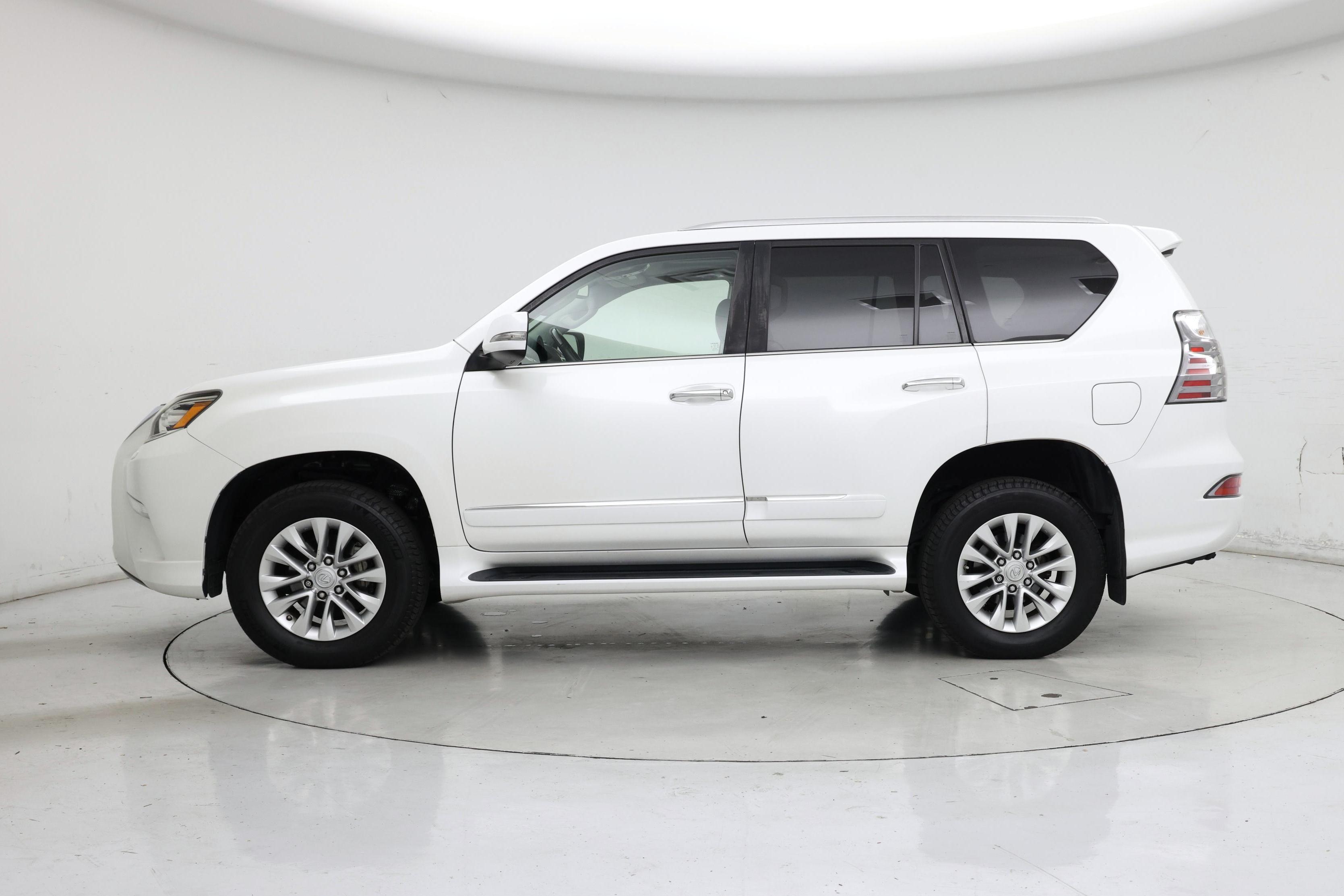 Thumbnail: 2019 Lexus GX - 3