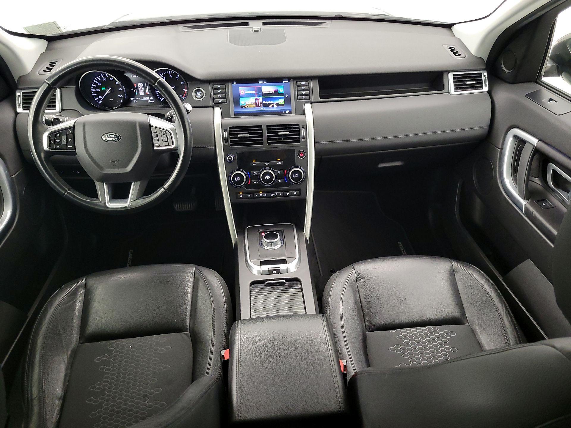 Thumbnail: 2016 Land Rover Discovery Sport - 9