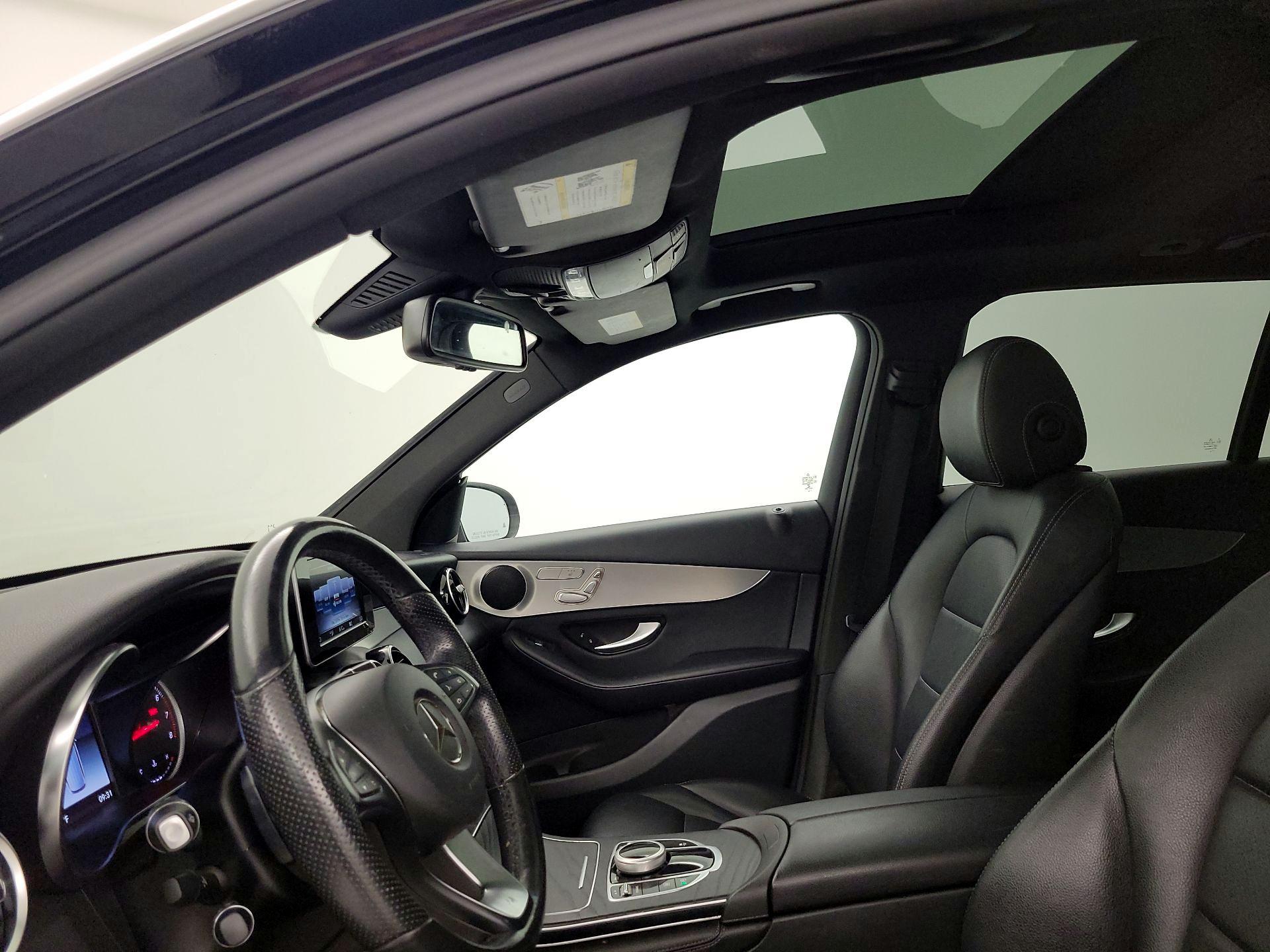 Thumbnail: 2019 Mercedes-Benz GLC - 19