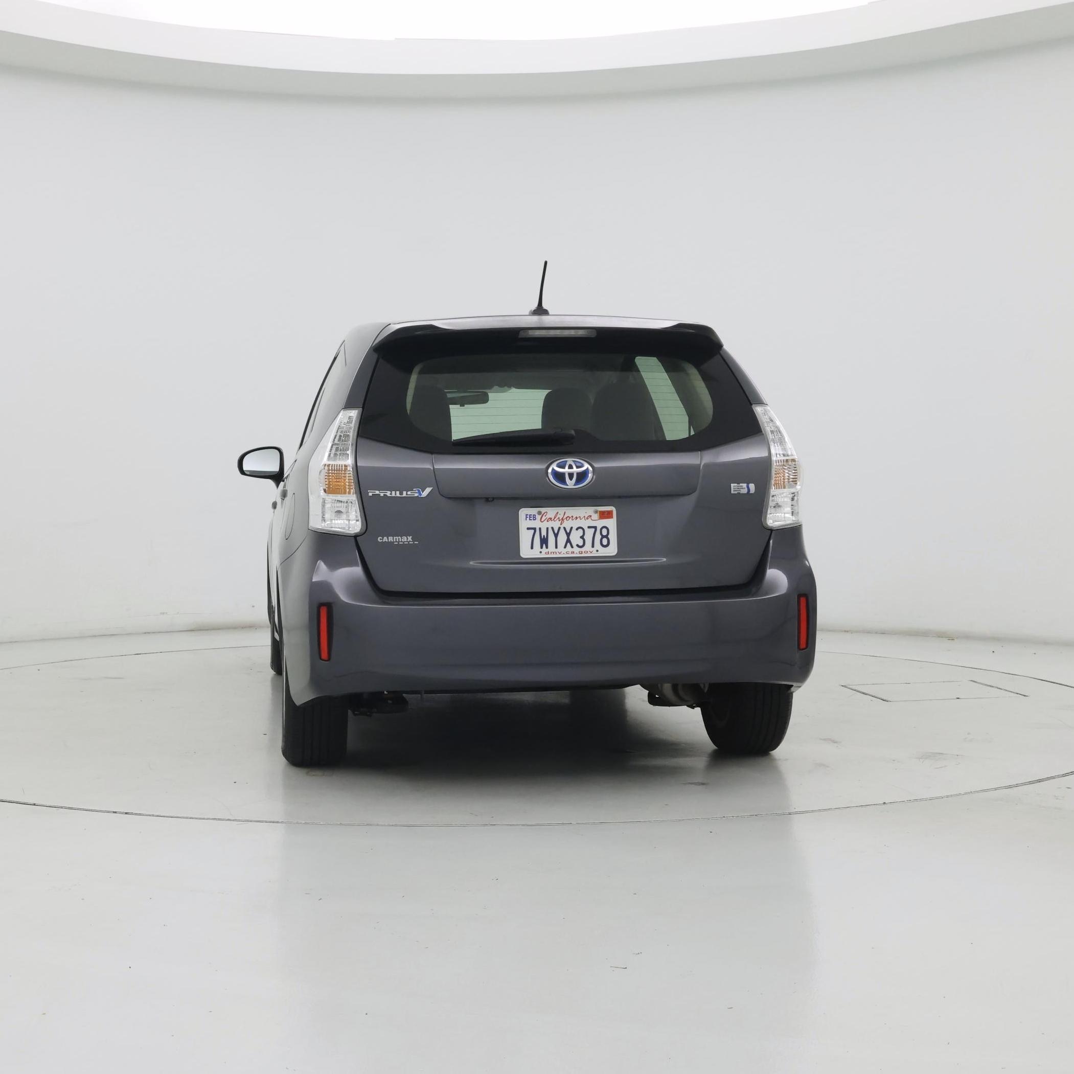 Thumbnail: 2013 Toyota Prius v - 6