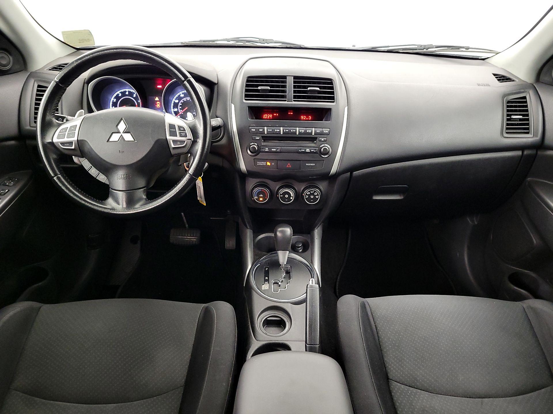 Thumbnail: 2013 Mitsubishi Outlander Sport - 9