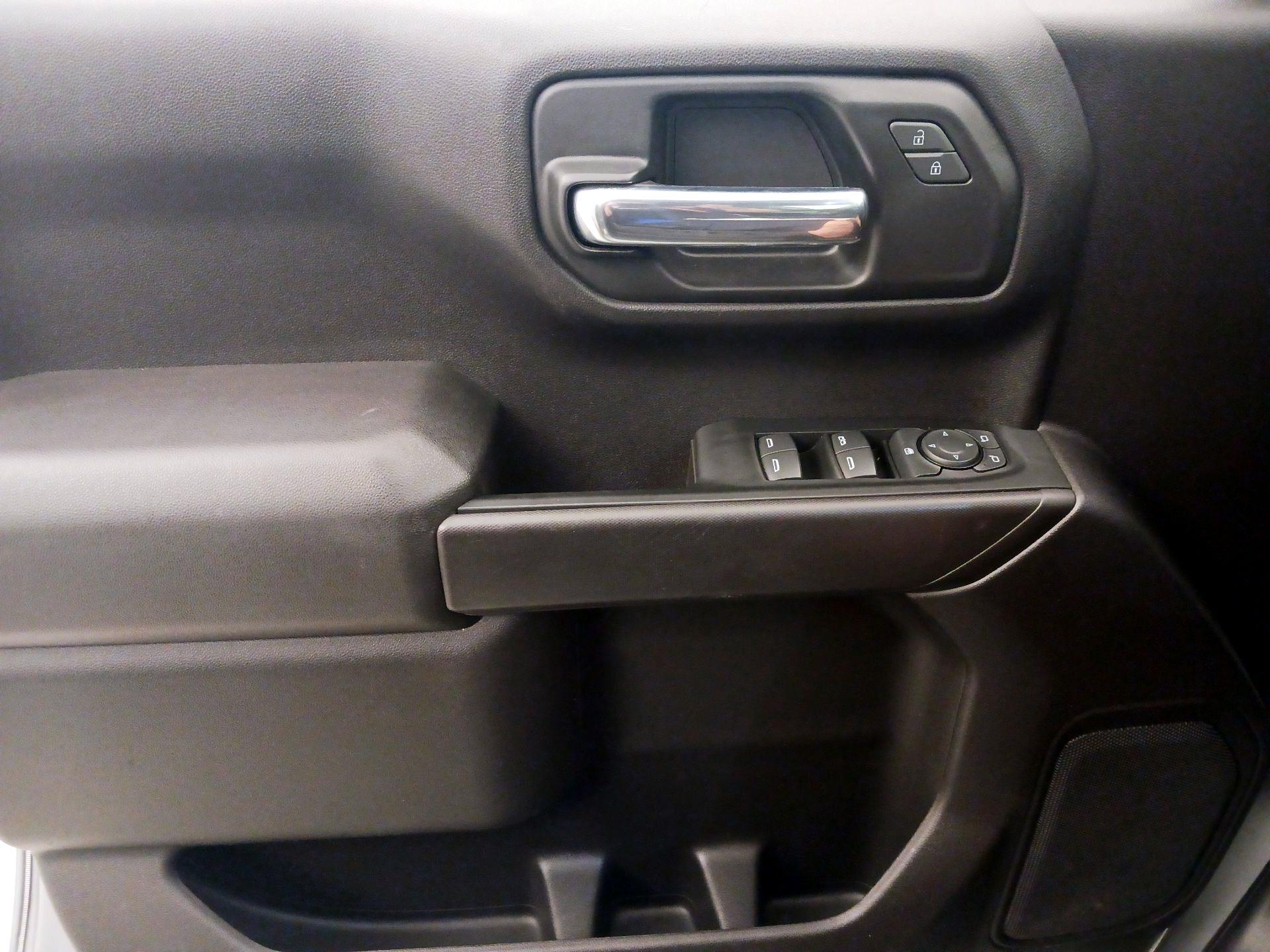 Thumbnail: 2023 Chevrolet Silverado 1500 - 12