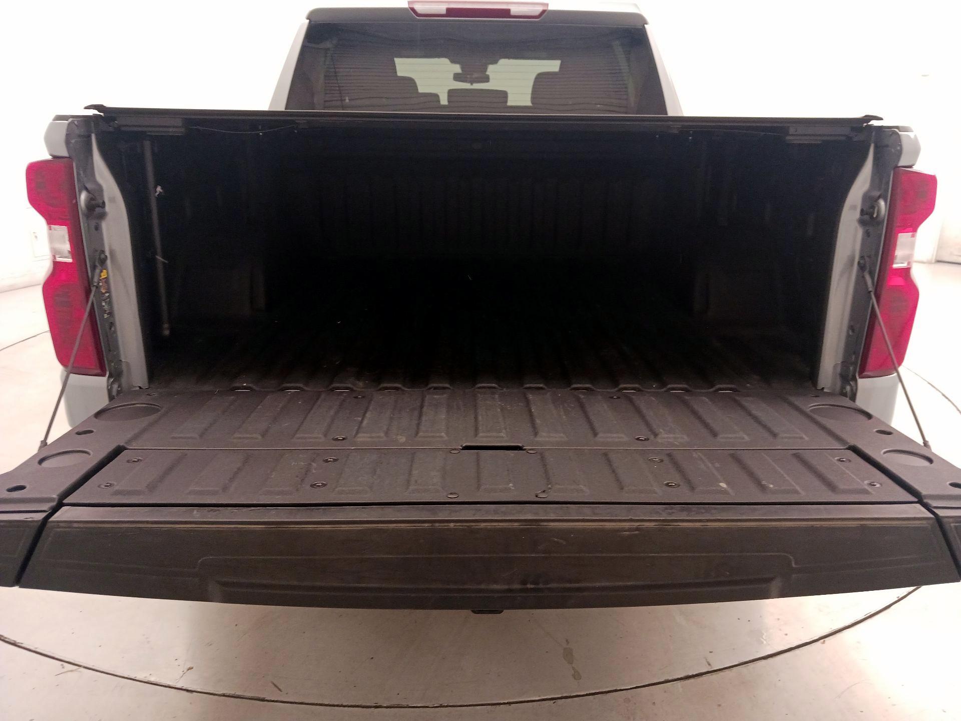 Thumbnail: 2023 Chevrolet Silverado 1500 - 20