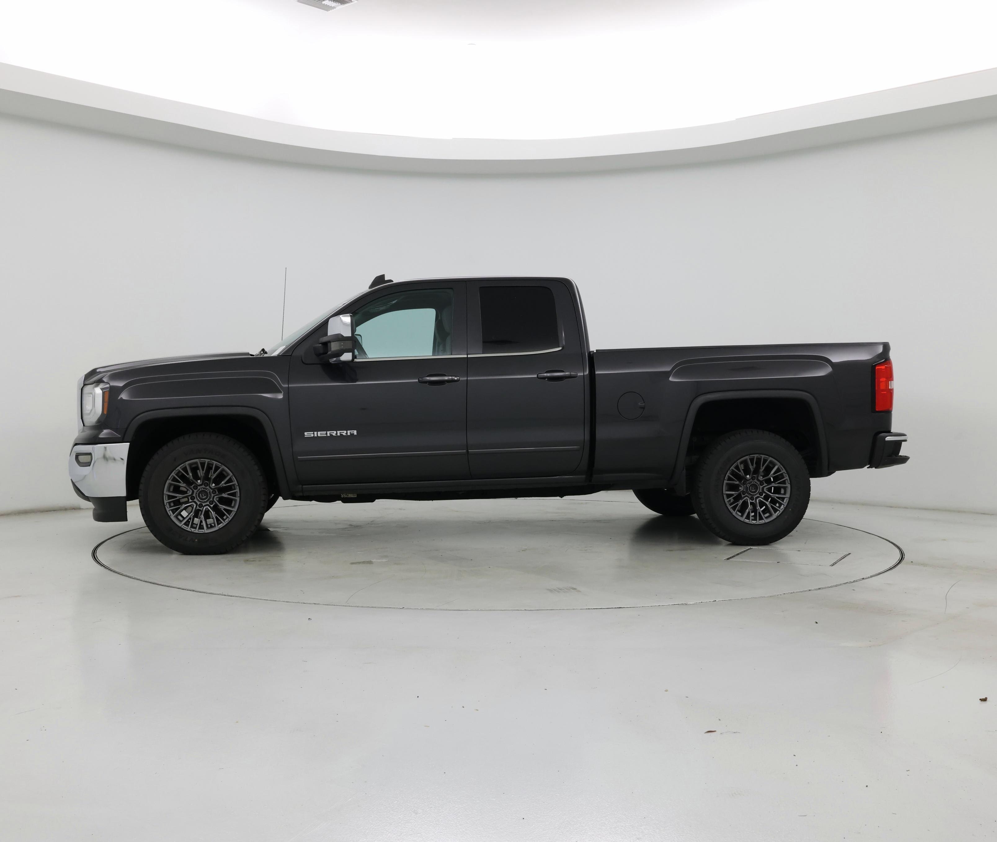 Thumbnail: 2016 GMC Sierra 1500 - 3
