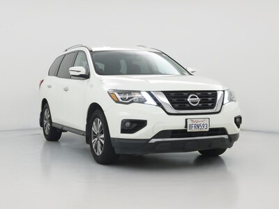 White 2018 Nissan Pathfinder SV