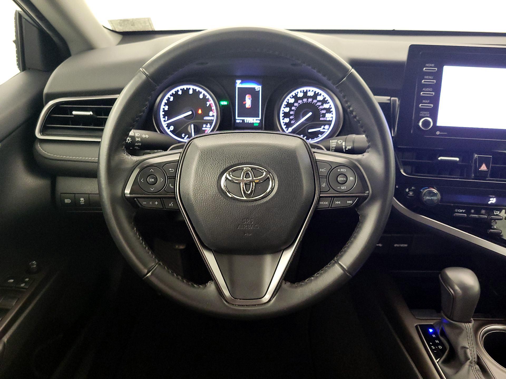 Thumbnail: 2023 Toyota Camry - 10