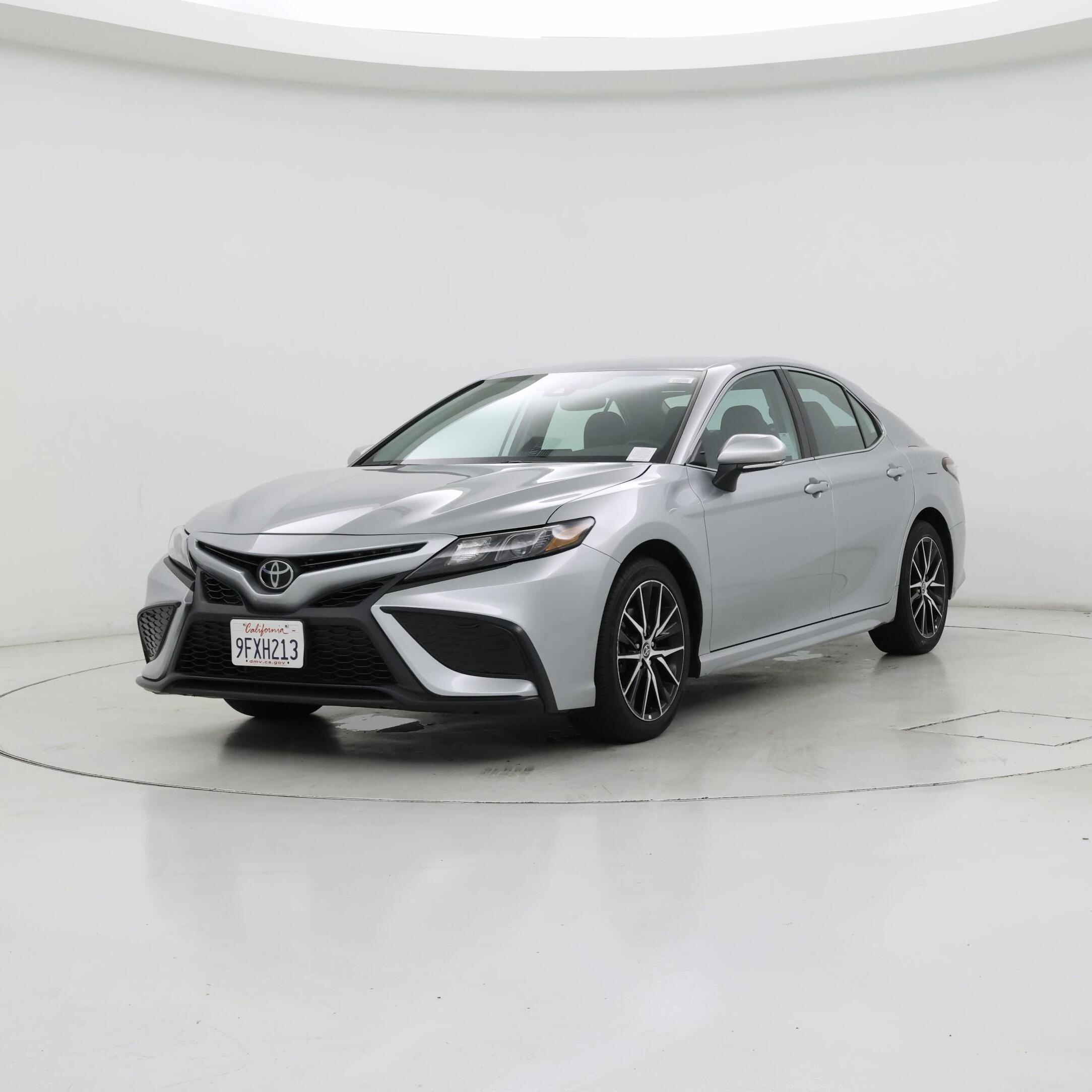Thumbnail: 2023 Toyota Camry - 4