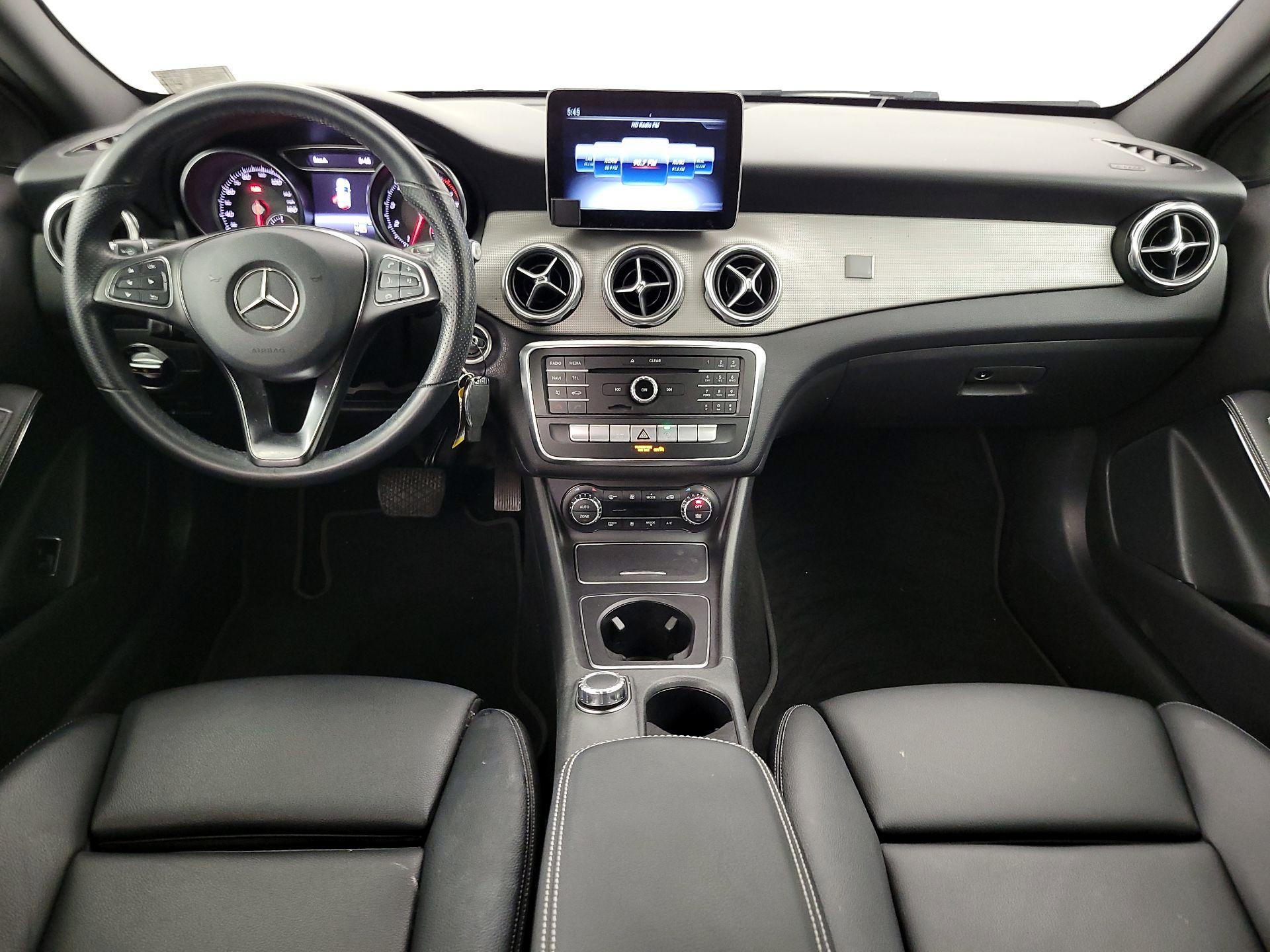 Thumbnail: 2019 Mercedes-Benz GLA - 9