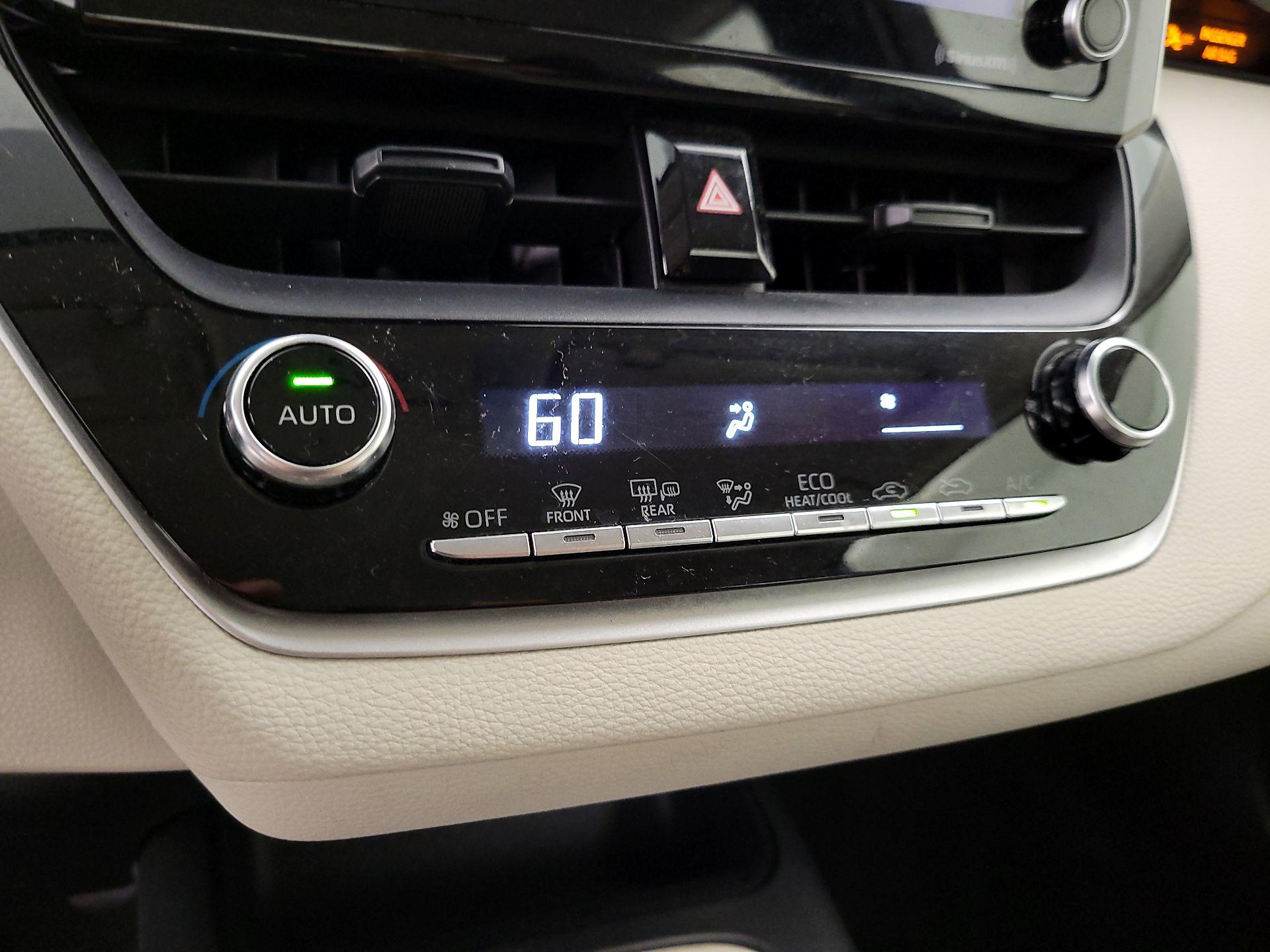 Thumbnail: 2021 Toyota Corolla - 16