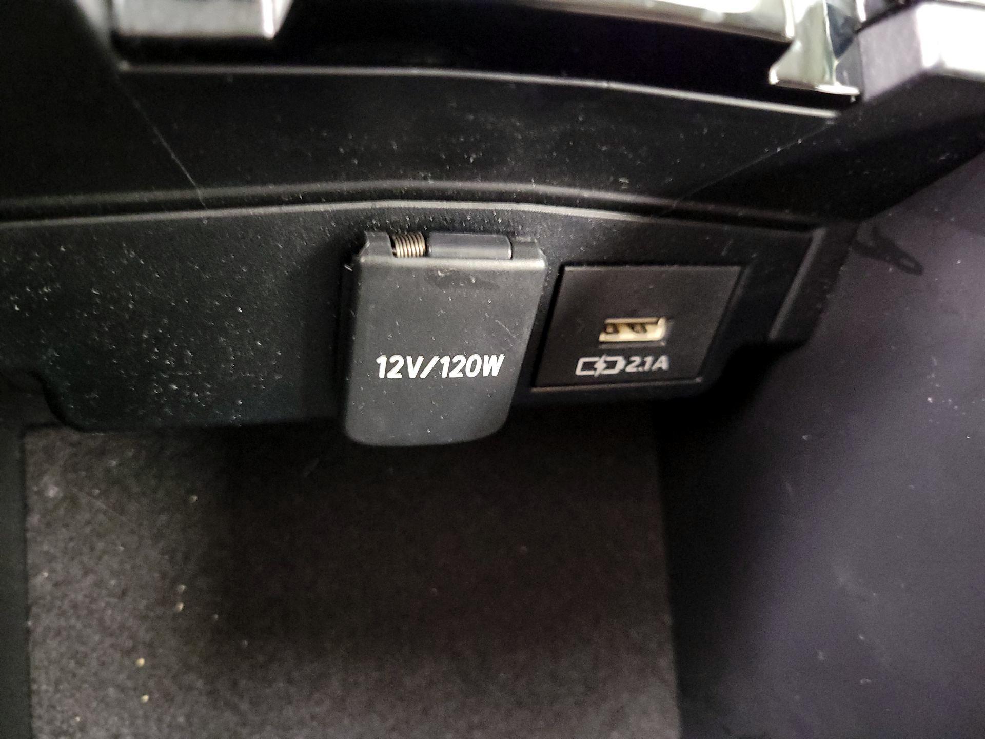 Thumbnail: 2021 Toyota Corolla - 18