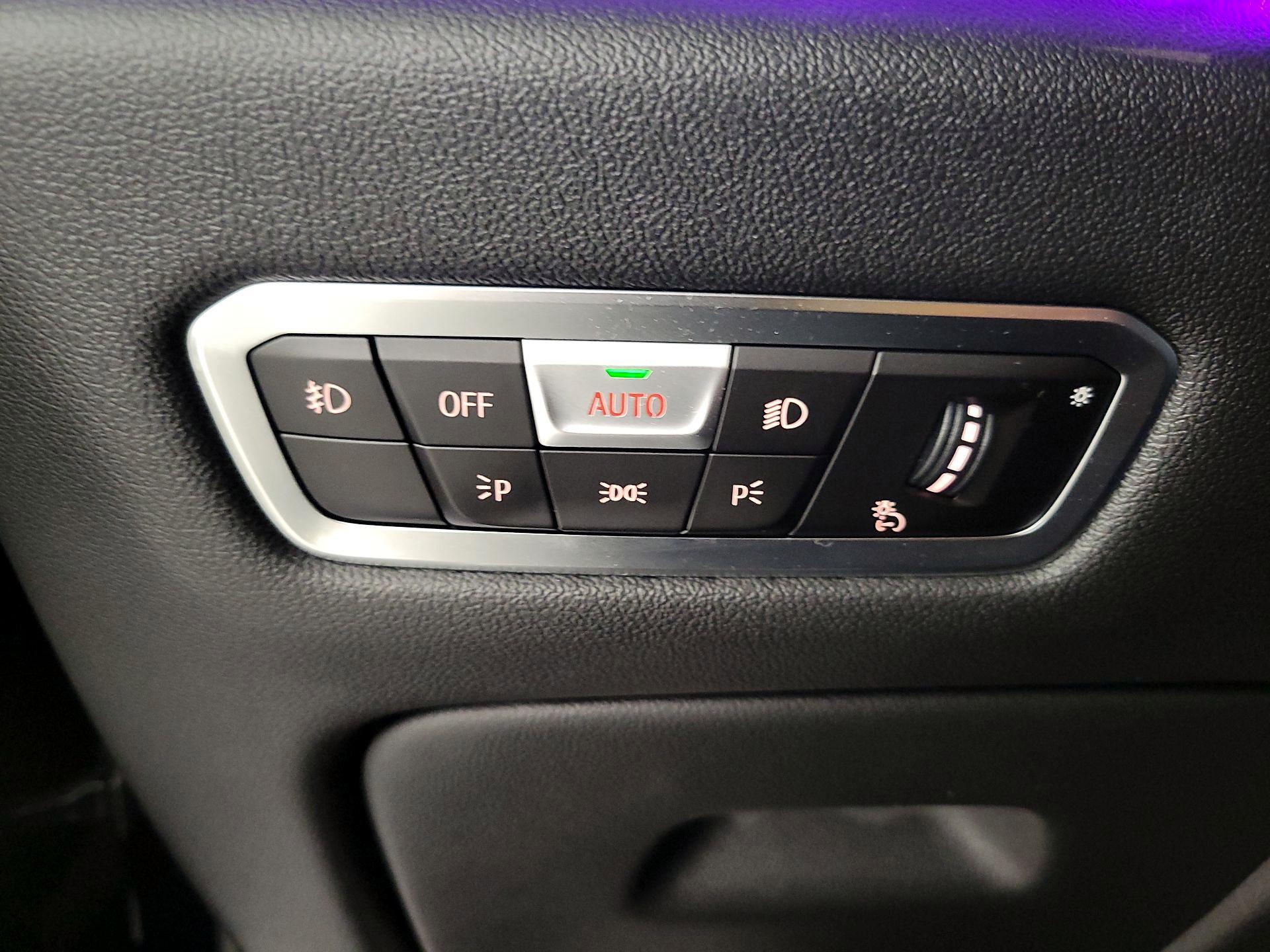 Thumbnail: 2019 BMW X7 - 13