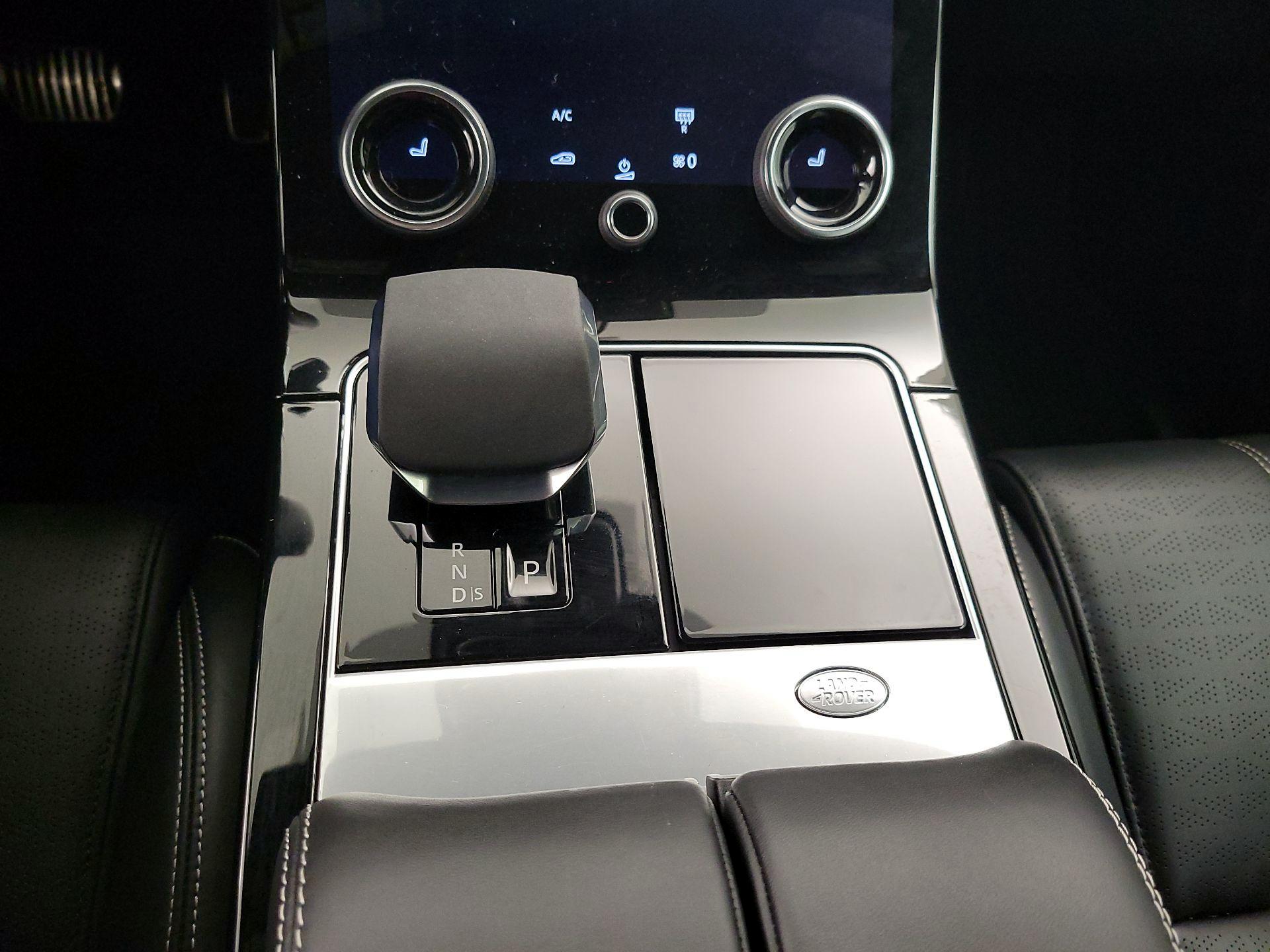 Thumbnail: 2021 Land Rover Range Rover Velar - 18