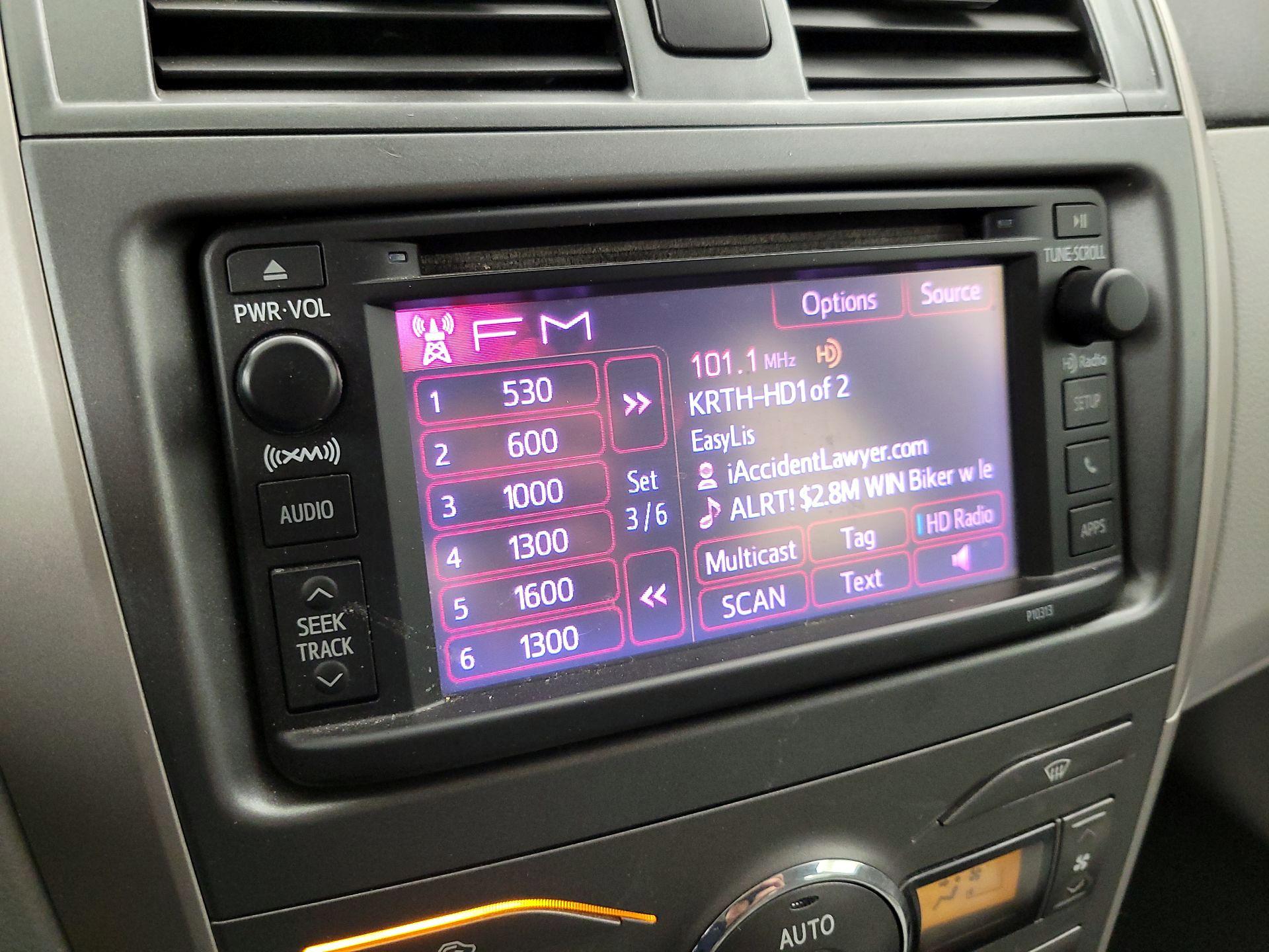 Thumbnail: 2013 Toyota Corolla - 14