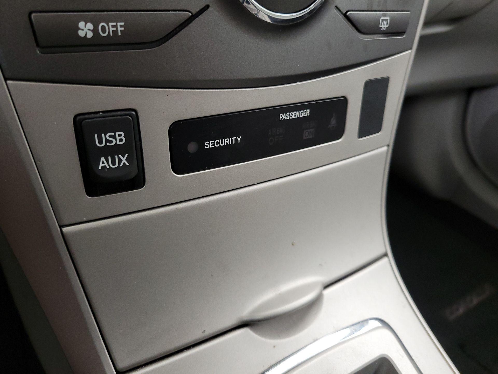 Thumbnail: 2013 Toyota Corolla - 17