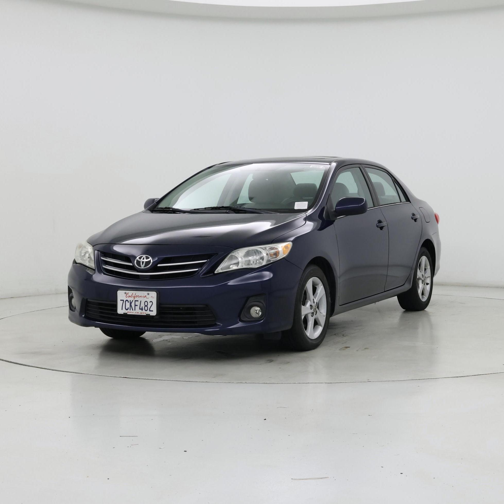Thumbnail: 2013 Toyota Corolla - 4