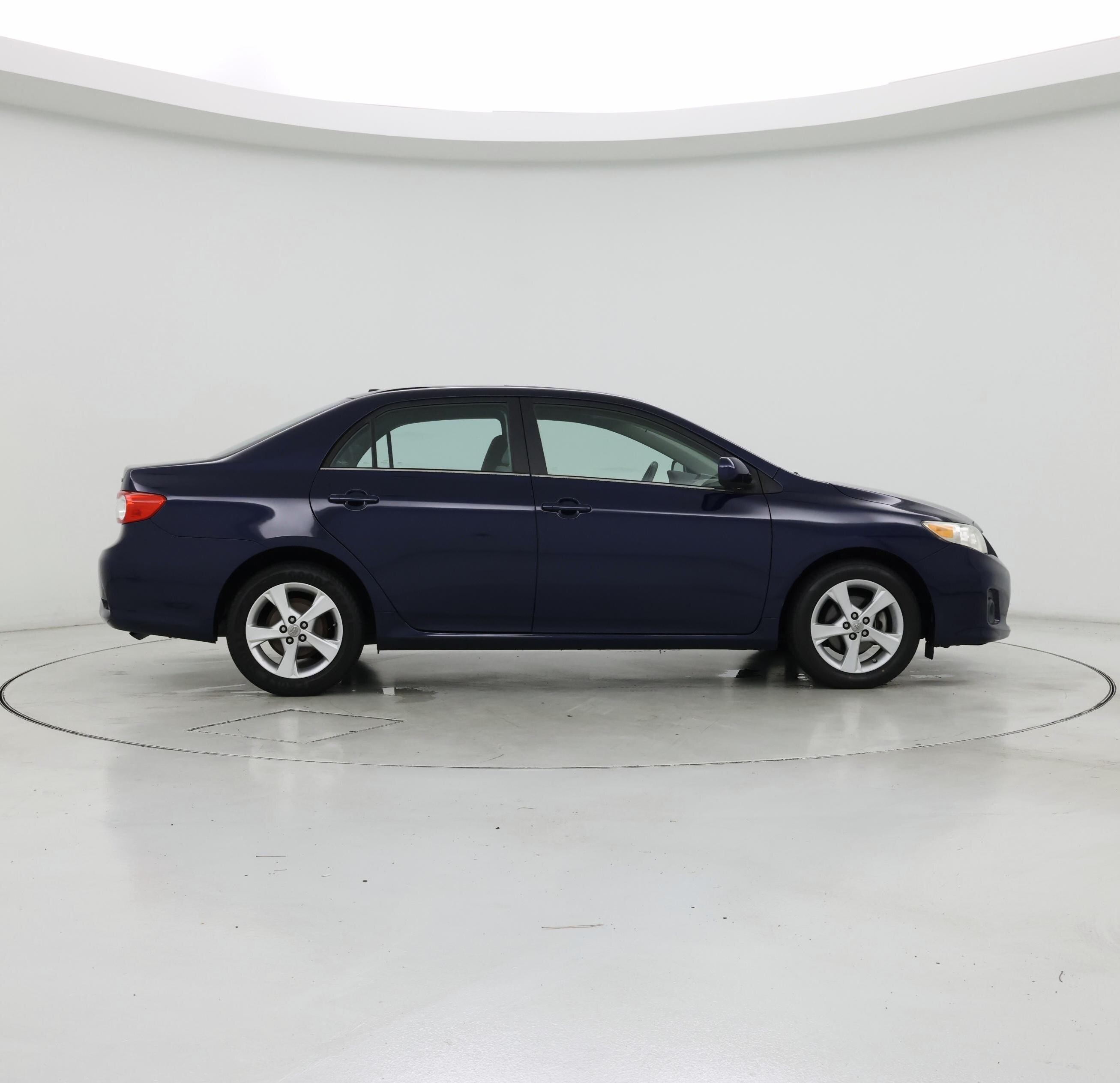 Thumbnail: 2013 Toyota Corolla - 7